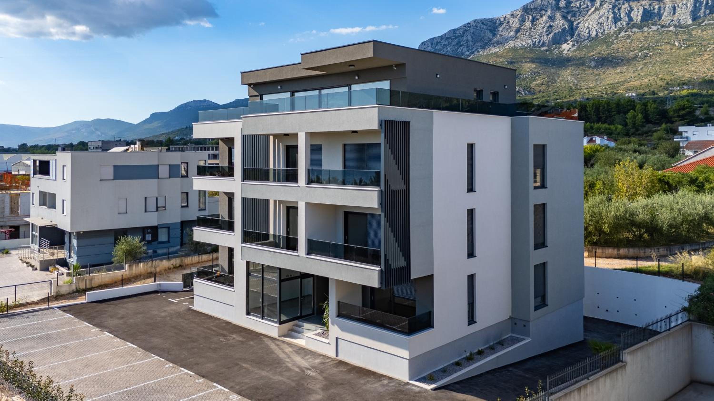 Luxury apartments Olive view 3