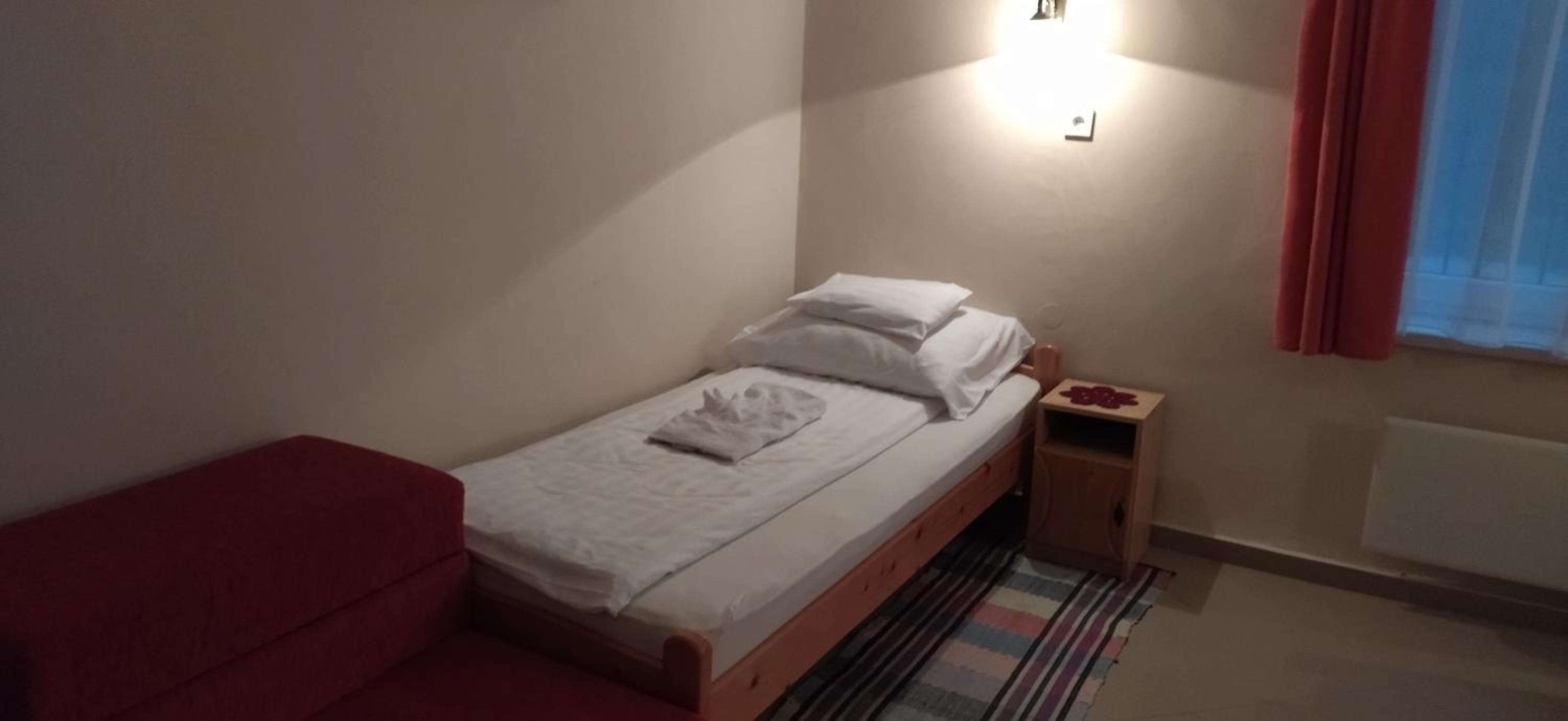 KOÓS VENDÉGHÁZ