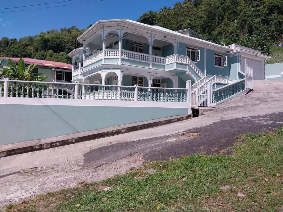 Vacation Getaway at Wallhouse