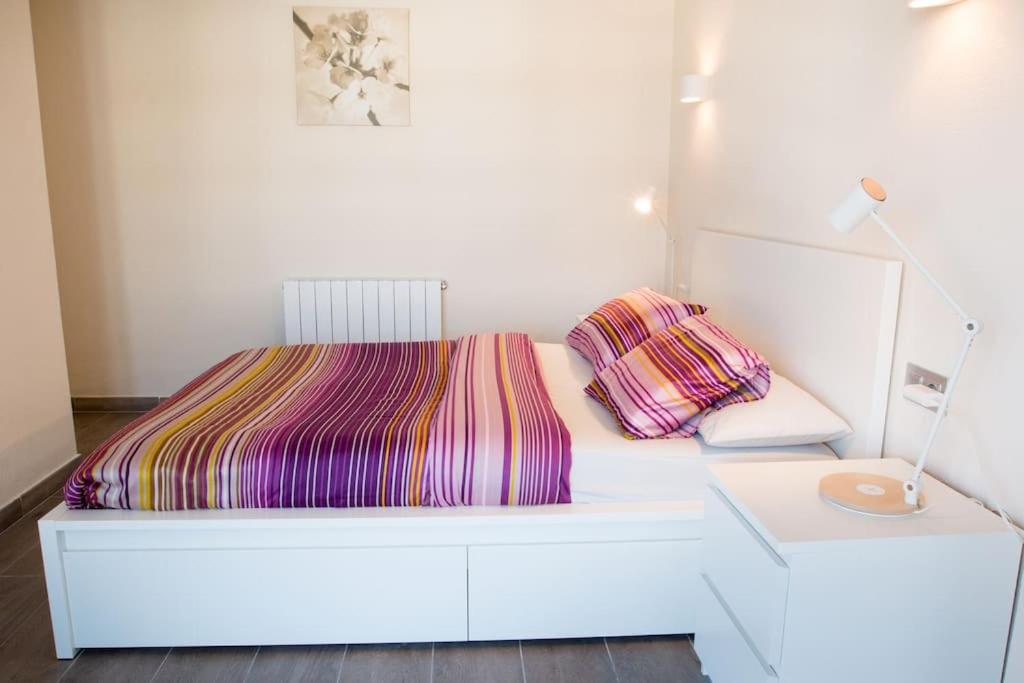 SeaHomes Vacations - Seafront Apt Fenals with PKG view 3