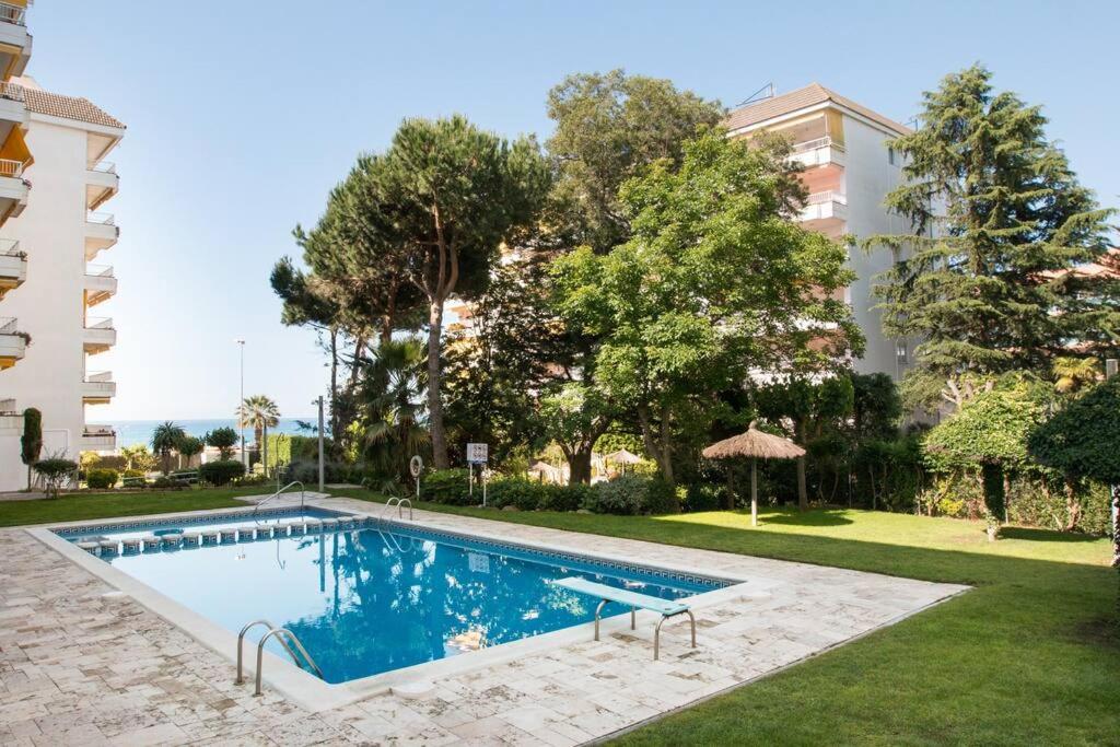 SeaHomes Vacations - Seafront Apt Fenals with PKG view 4