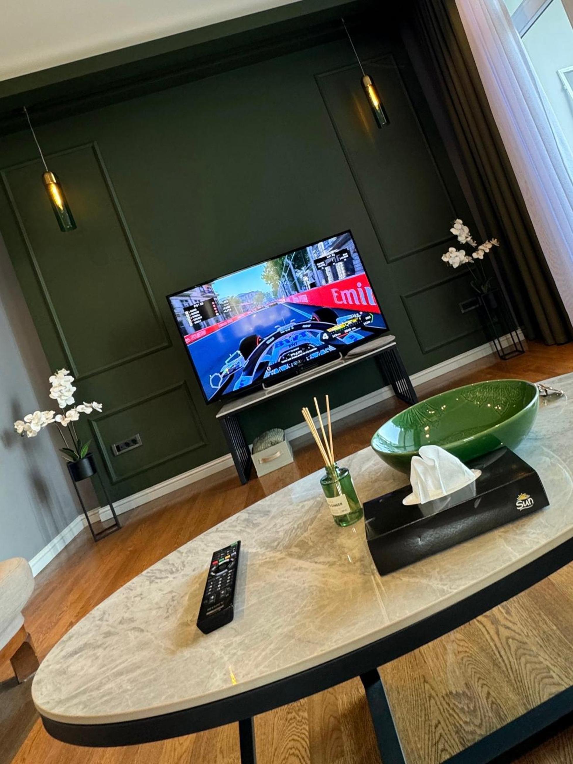 F1 First Lane Sea view Apartment Baku