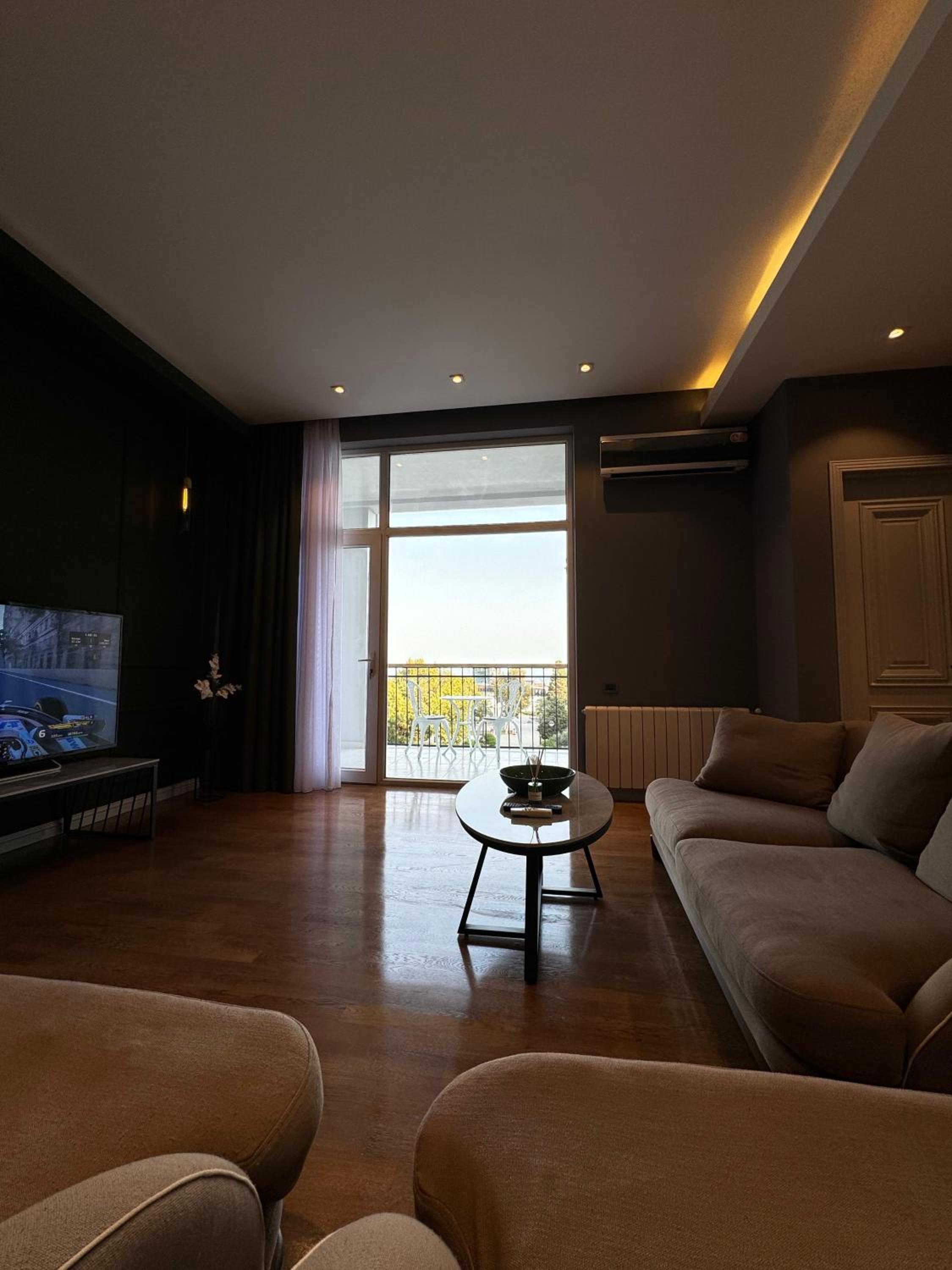 F1 First Lane Sea view Apartment Baku