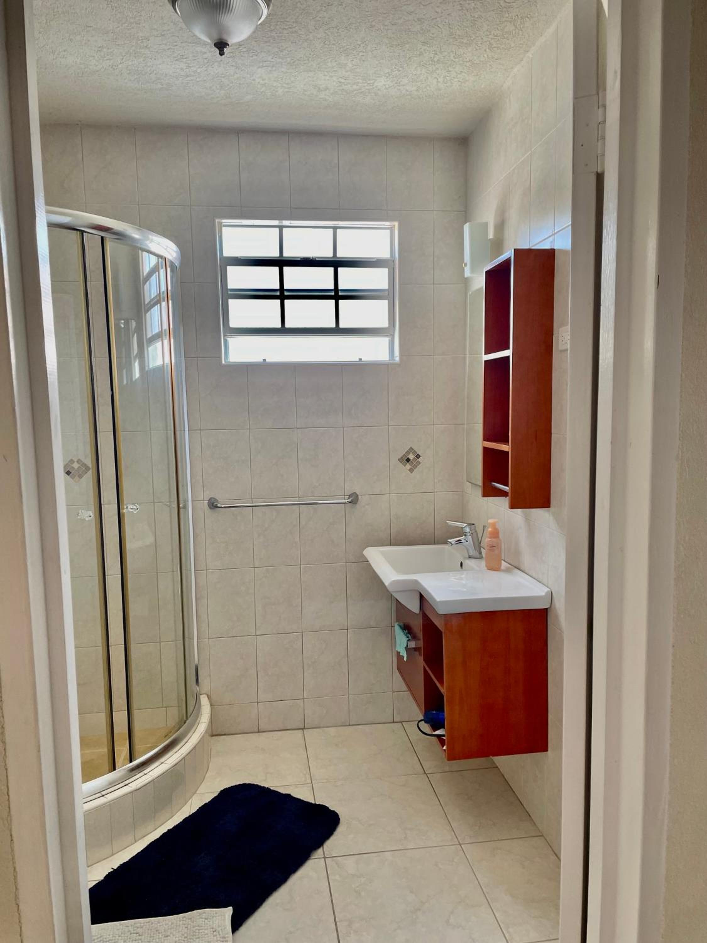 Seashades 2BR 1 full and 1 half bathrooms Condo with pool Close to beach Sleeps 4