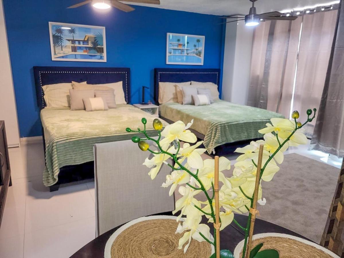 Sunset Paradise Beach Retreat - Coral Beach Towers - Property Image 12