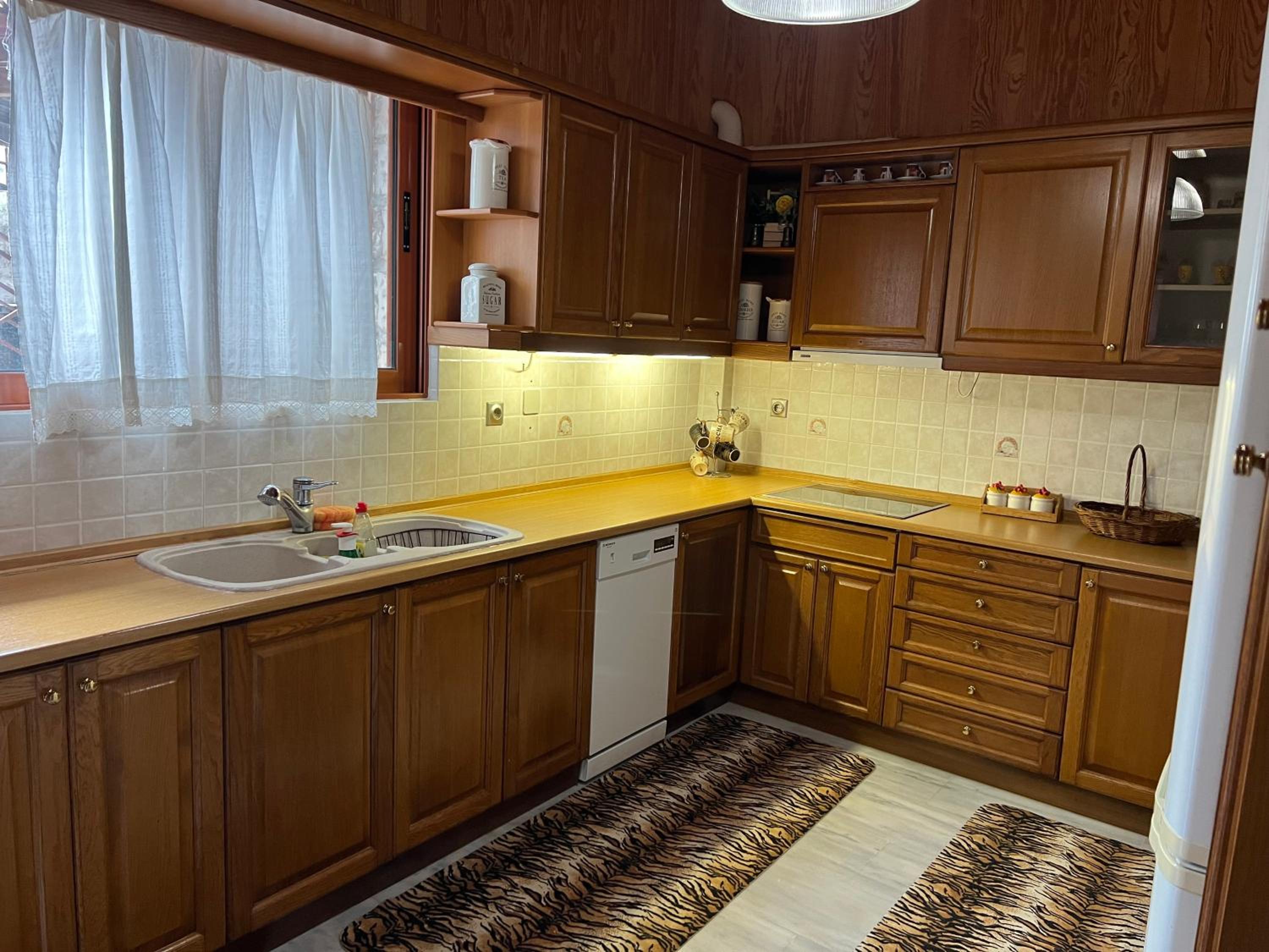 5BD Sea View Beachfront House Semi Private Beach