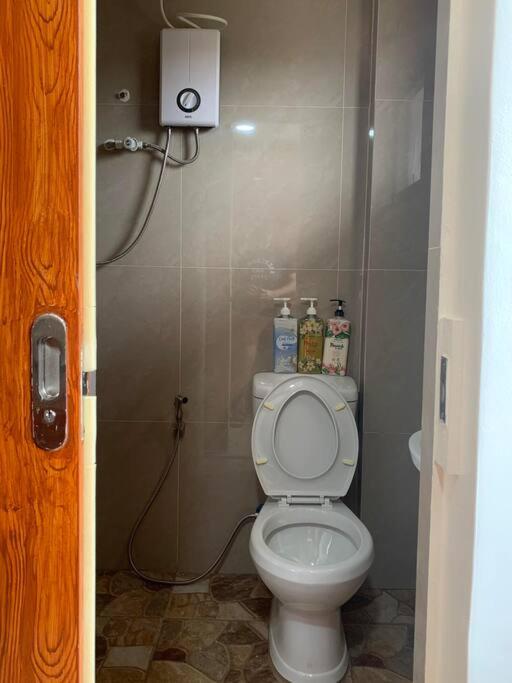 Studio apartment in Mactan,Cebu-Room201
