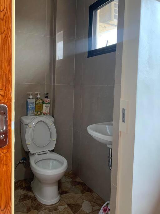 Studio apartment in Mactan,Cebu-Room201