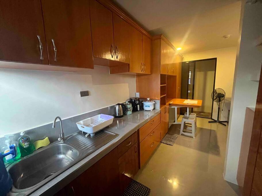 Studio apartment in Mactan,Cebu-Room201