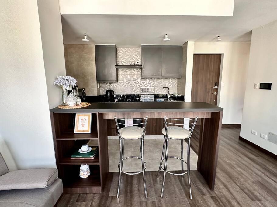 Moderno departamento cercano a Embajada Americana