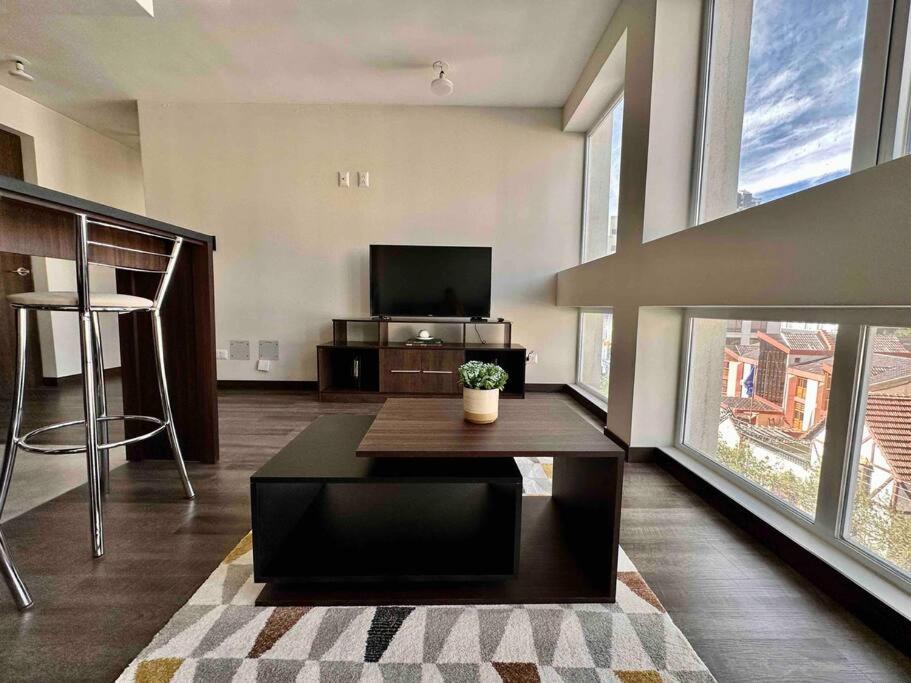 Moderno departamento cercano a Embajada Americana
