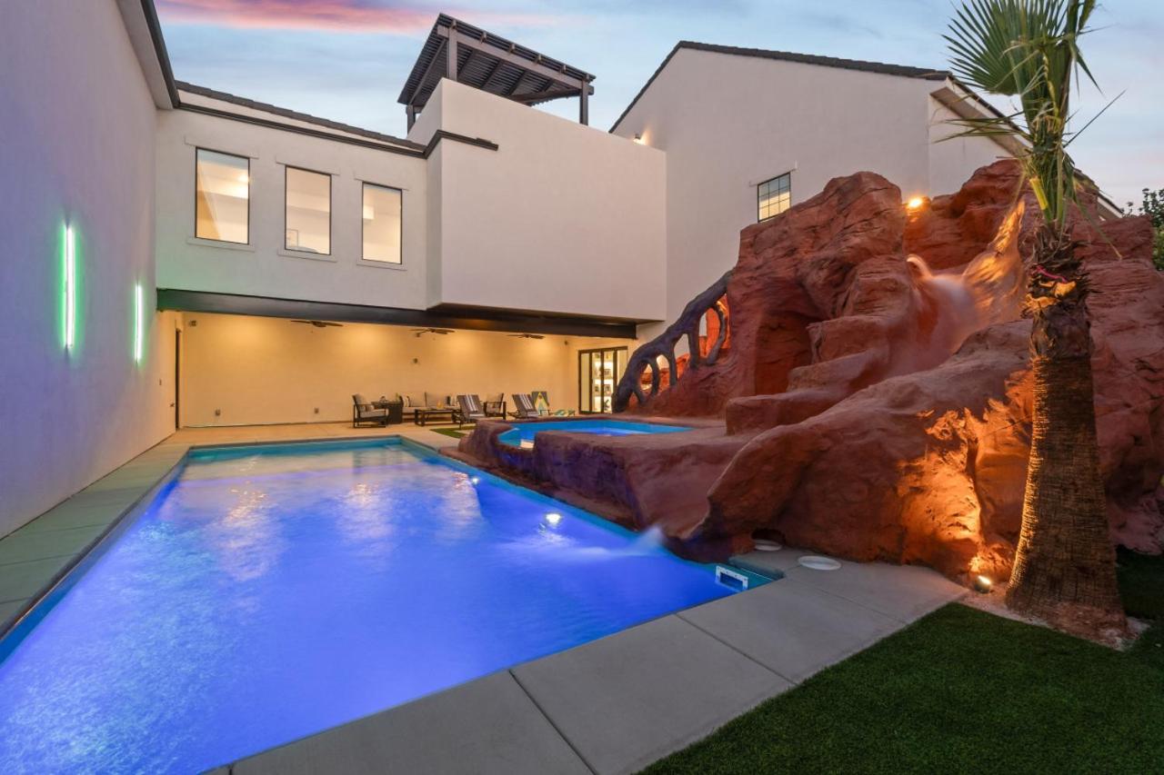 The Hollywood Mansion