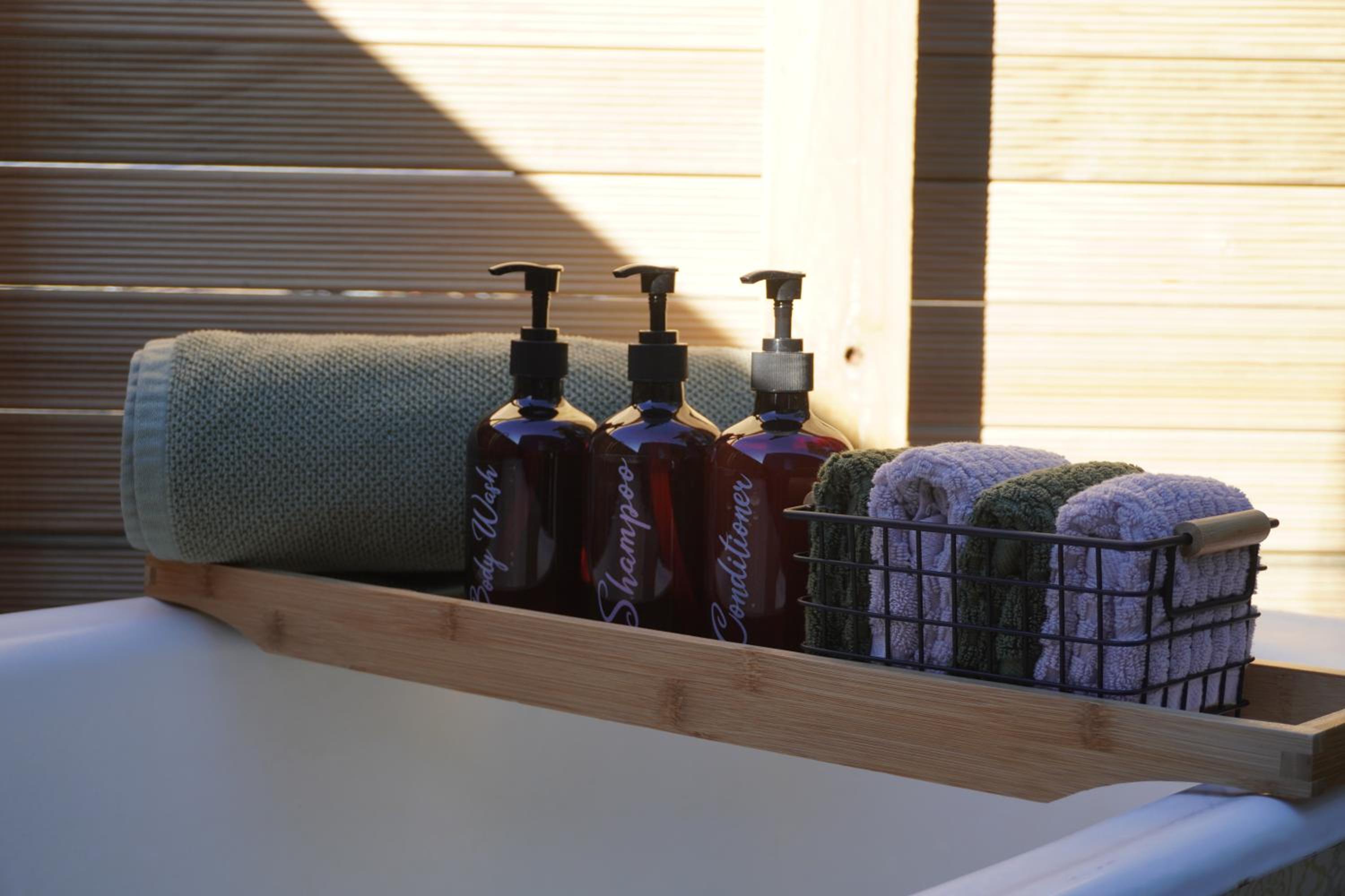 Te Manahuna Glamping Tiny House view 4