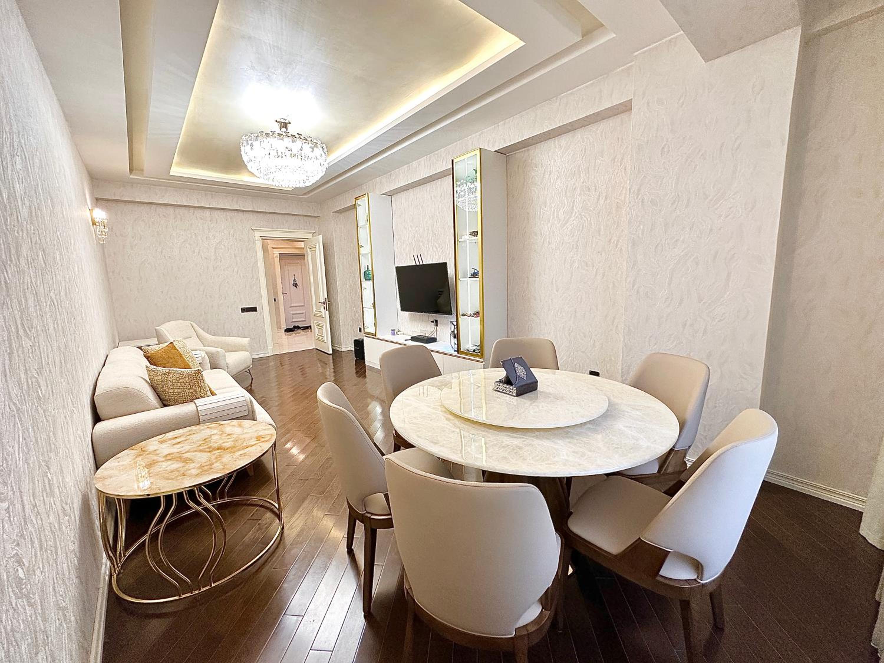 BAKU LUX Apartment with Flame Towers view