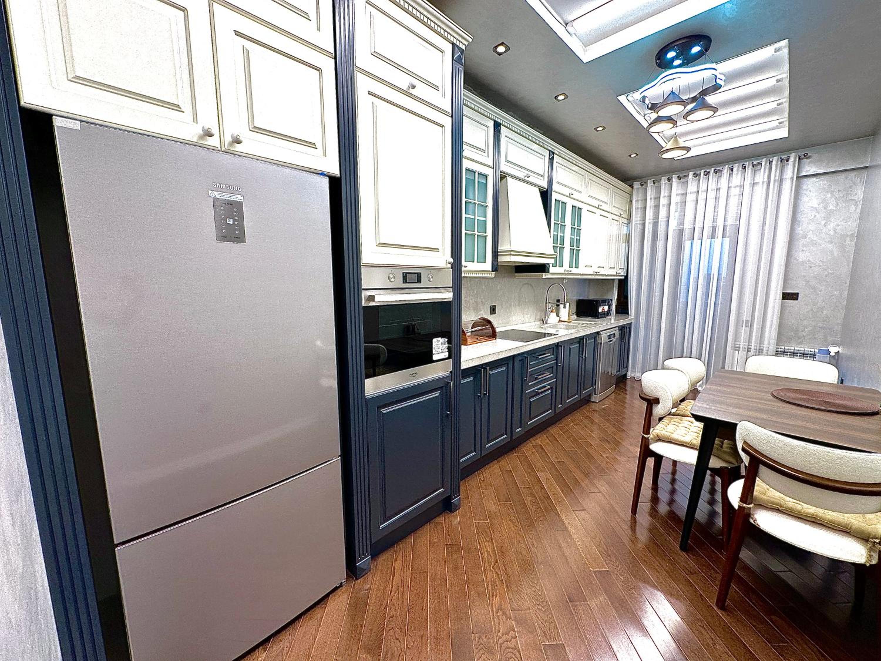 BAKU LUX Apartment with Flame Towers view
