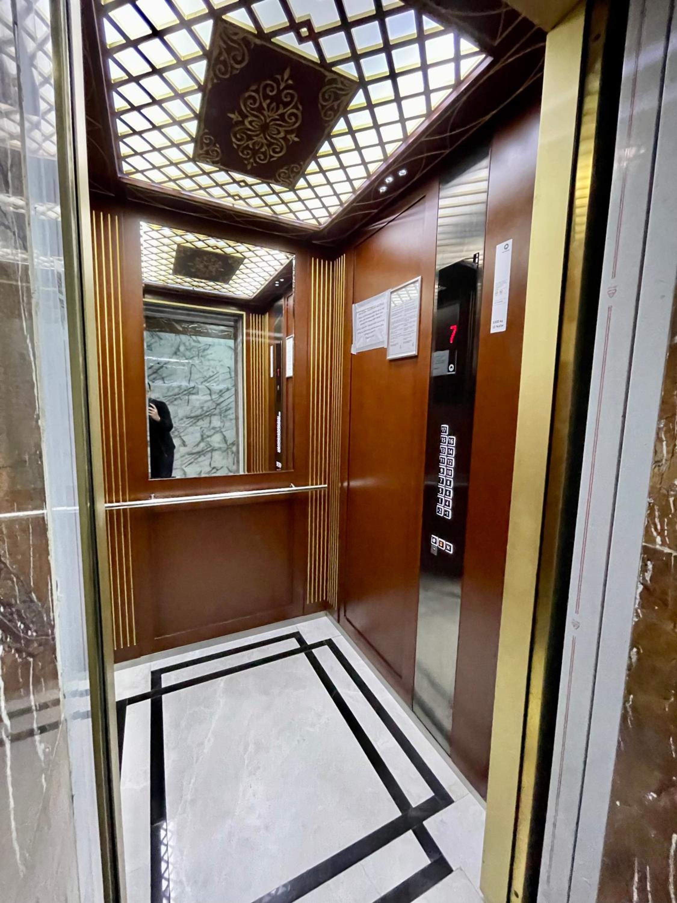 BAKU LUX Apartment with Flame Towers view