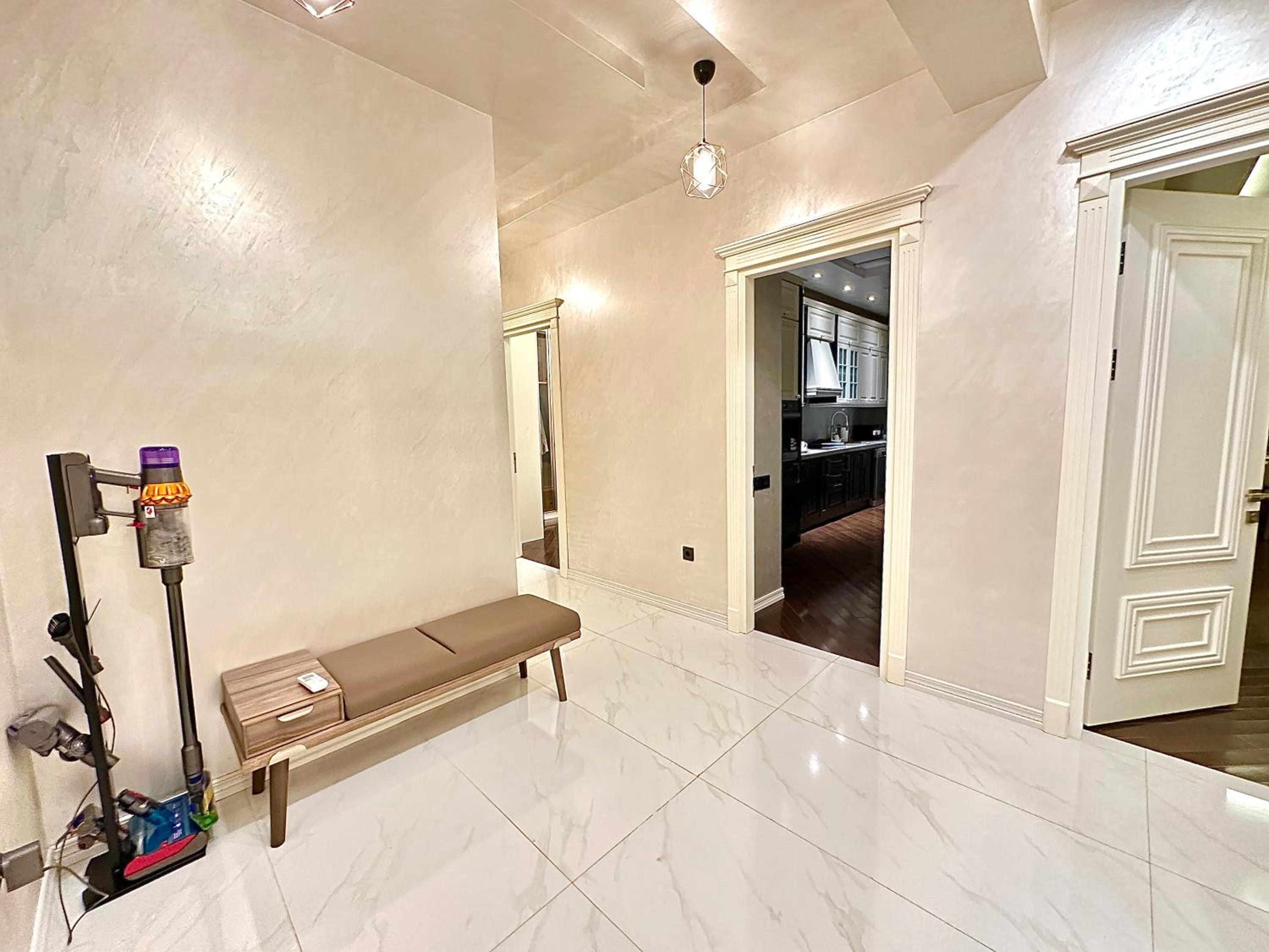 BAKU LUX Apartment with Flame Towers view