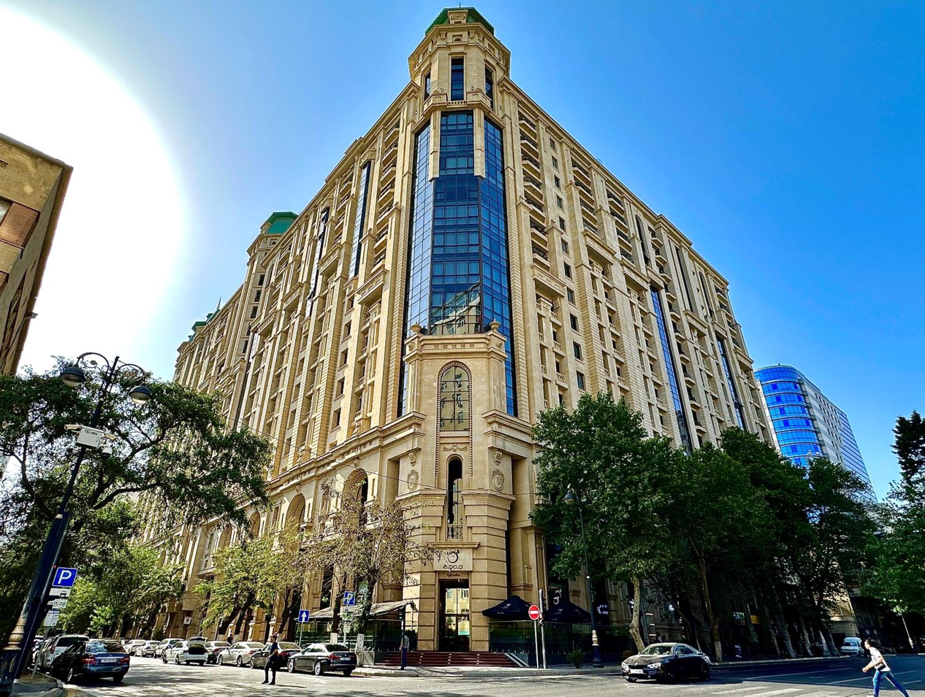 BAKU LUX Apartment with Flame Towers view