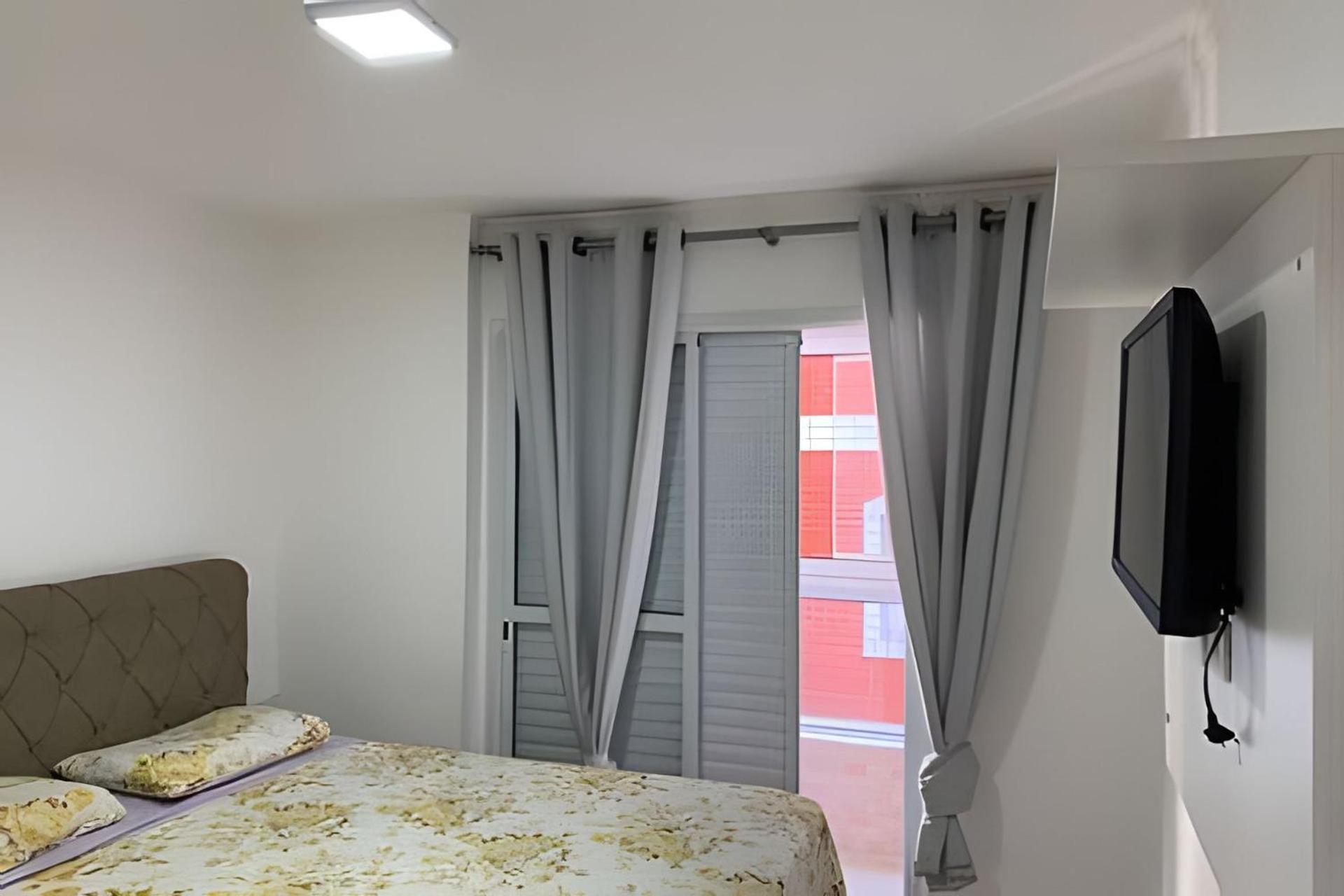 Apartamentos aconchegantes frente mar