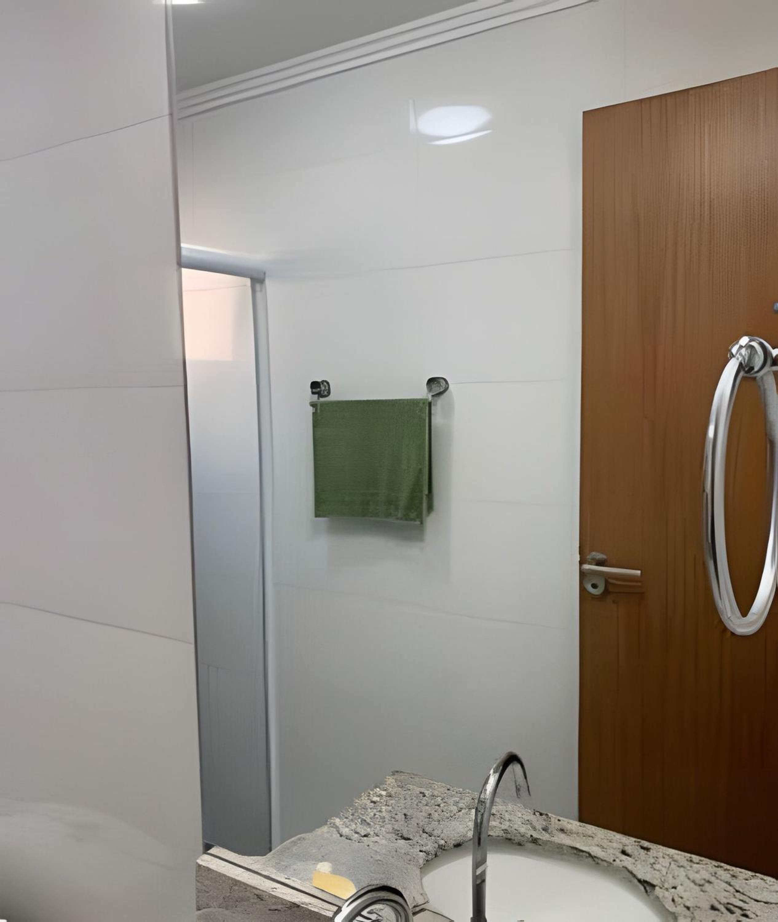 Apartamentos aconchegantes frente mar