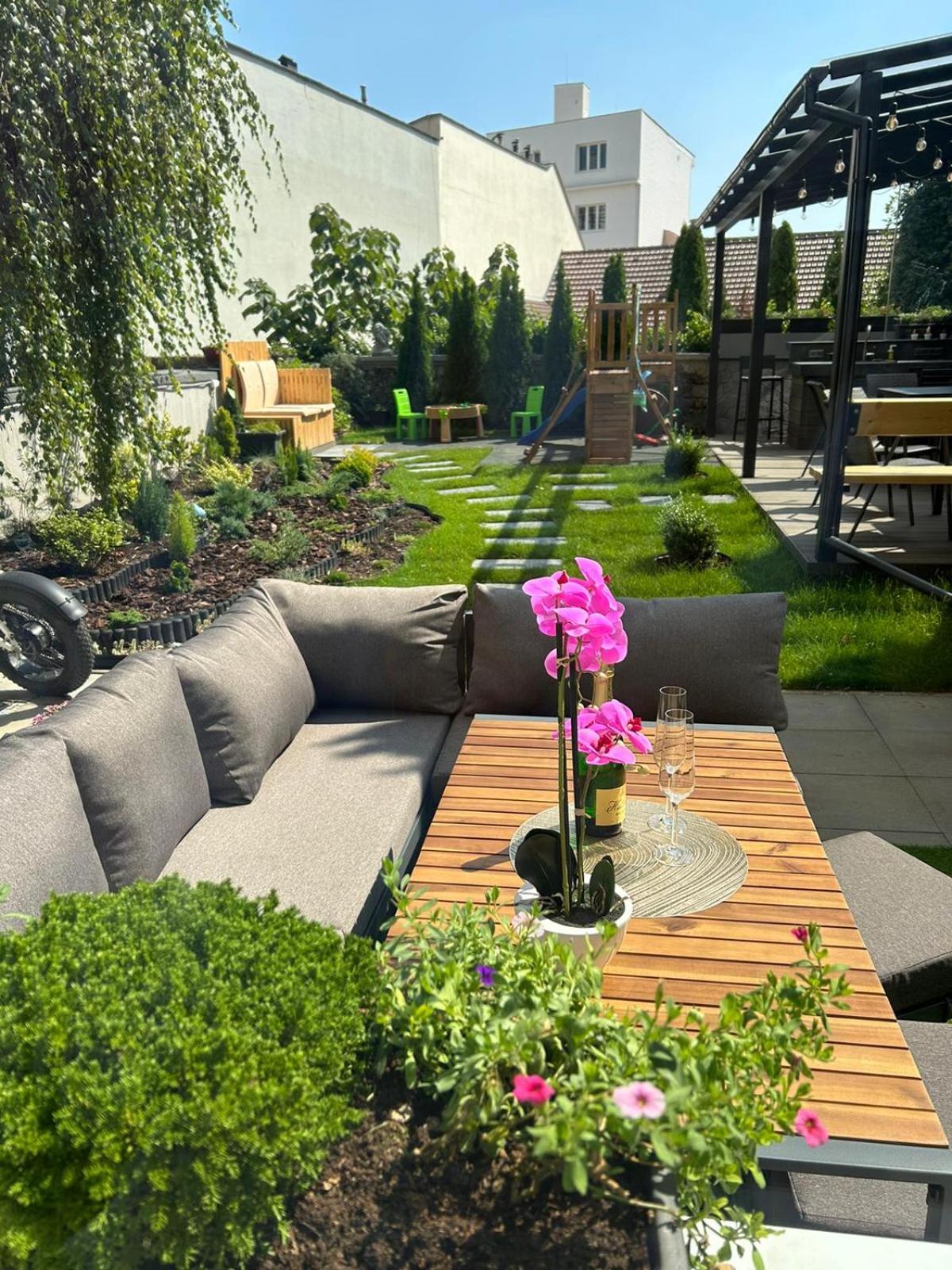 LEO Apartment FREE PARKING - President Palace