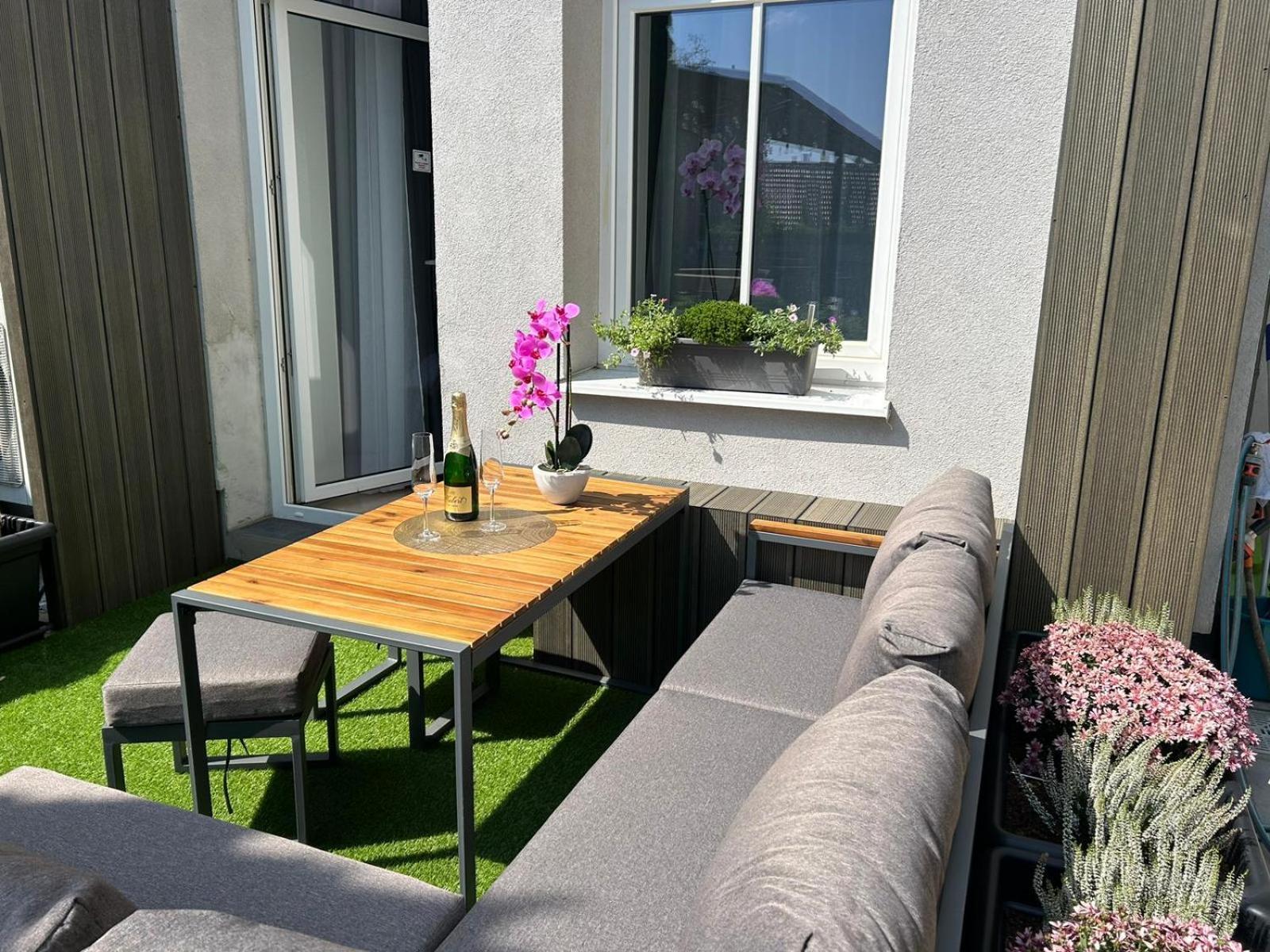 LEO Apartment FREE PARKING - President Palace