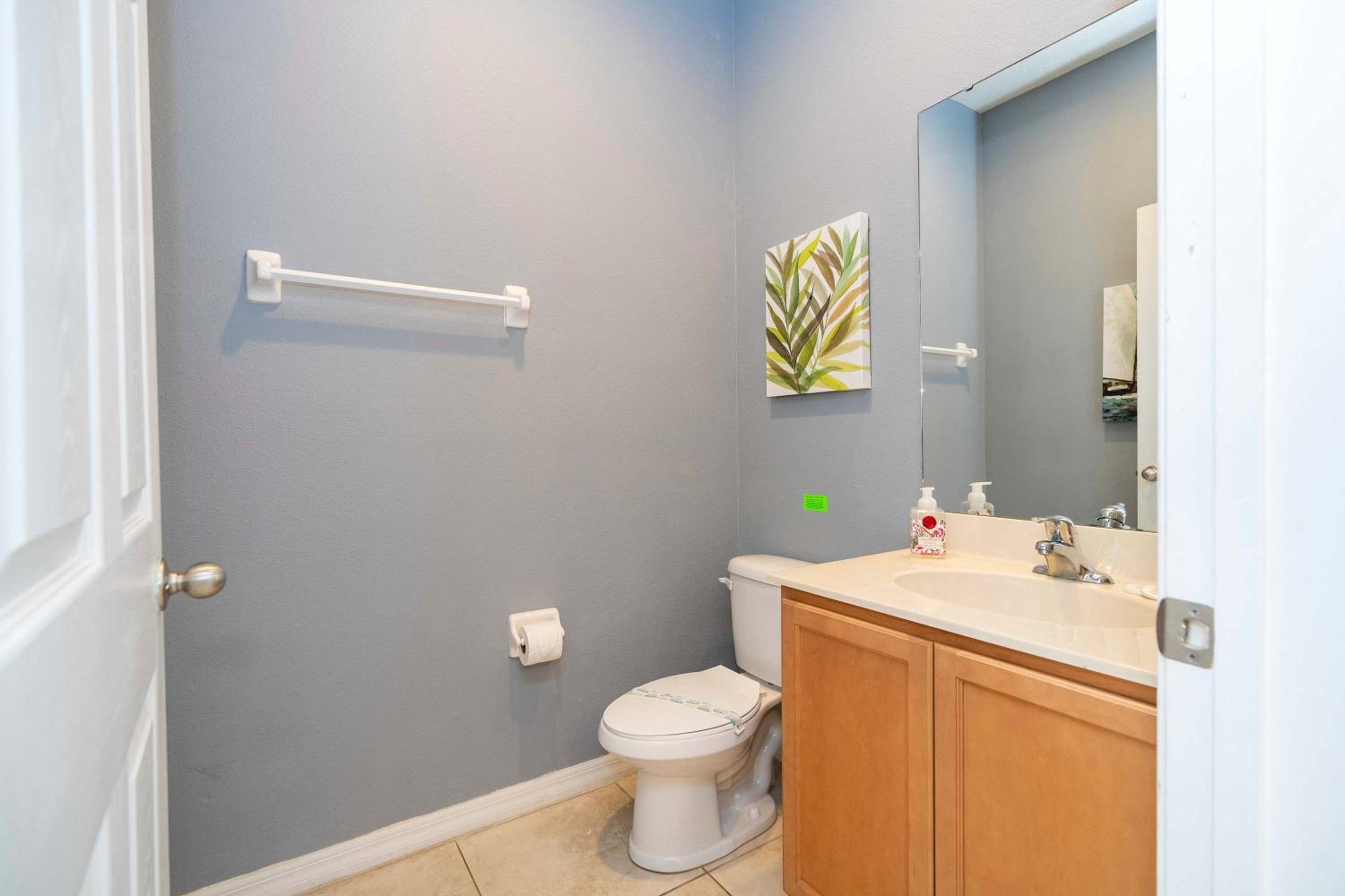 Cozy 2Bd Spa & Jacuzzi Close to Disney at Encantada 3029