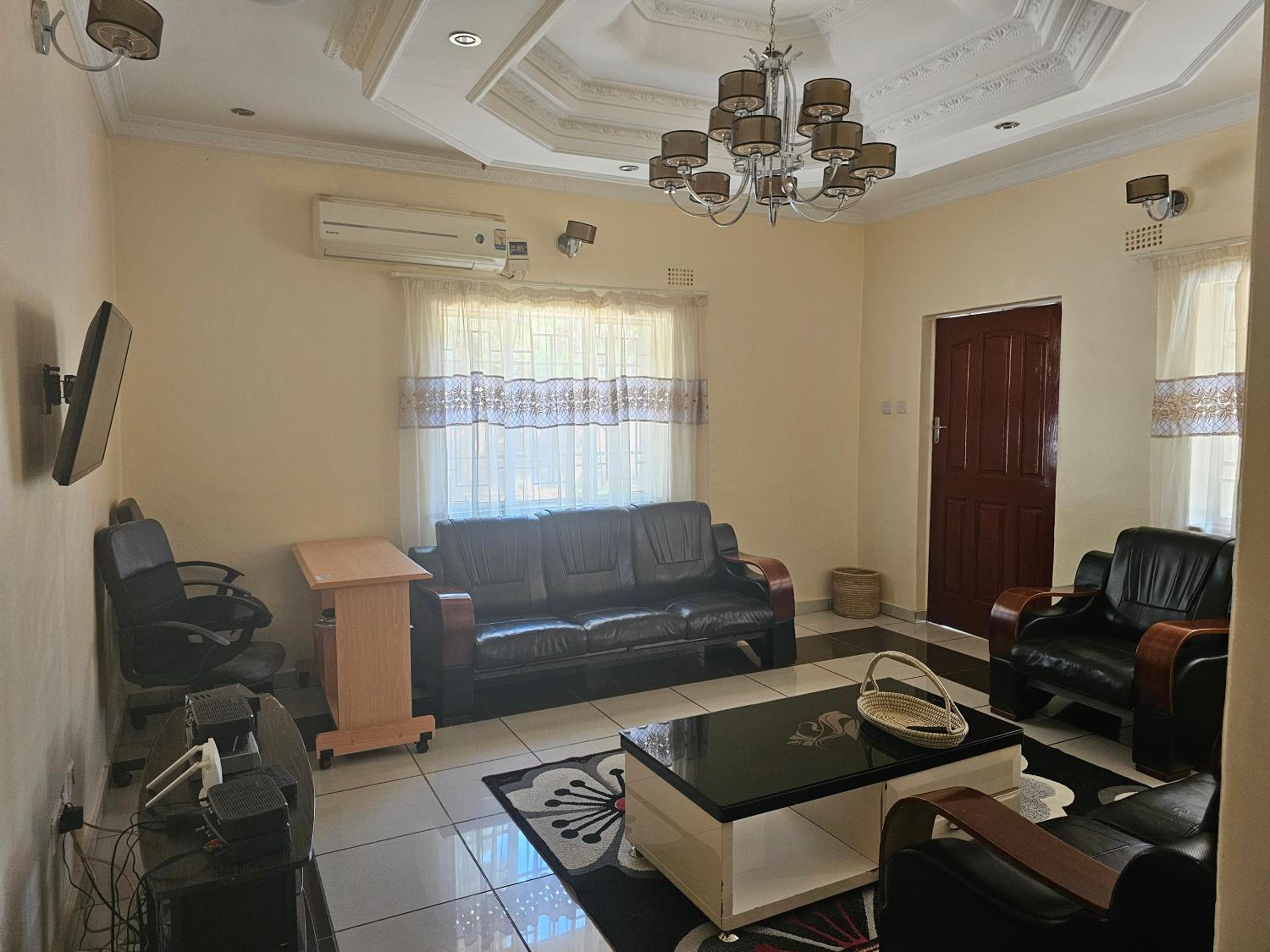 Avon Garden Lodge
