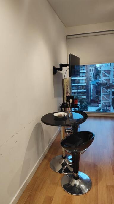 Impactante estudio a metros del Solar de la Abadia