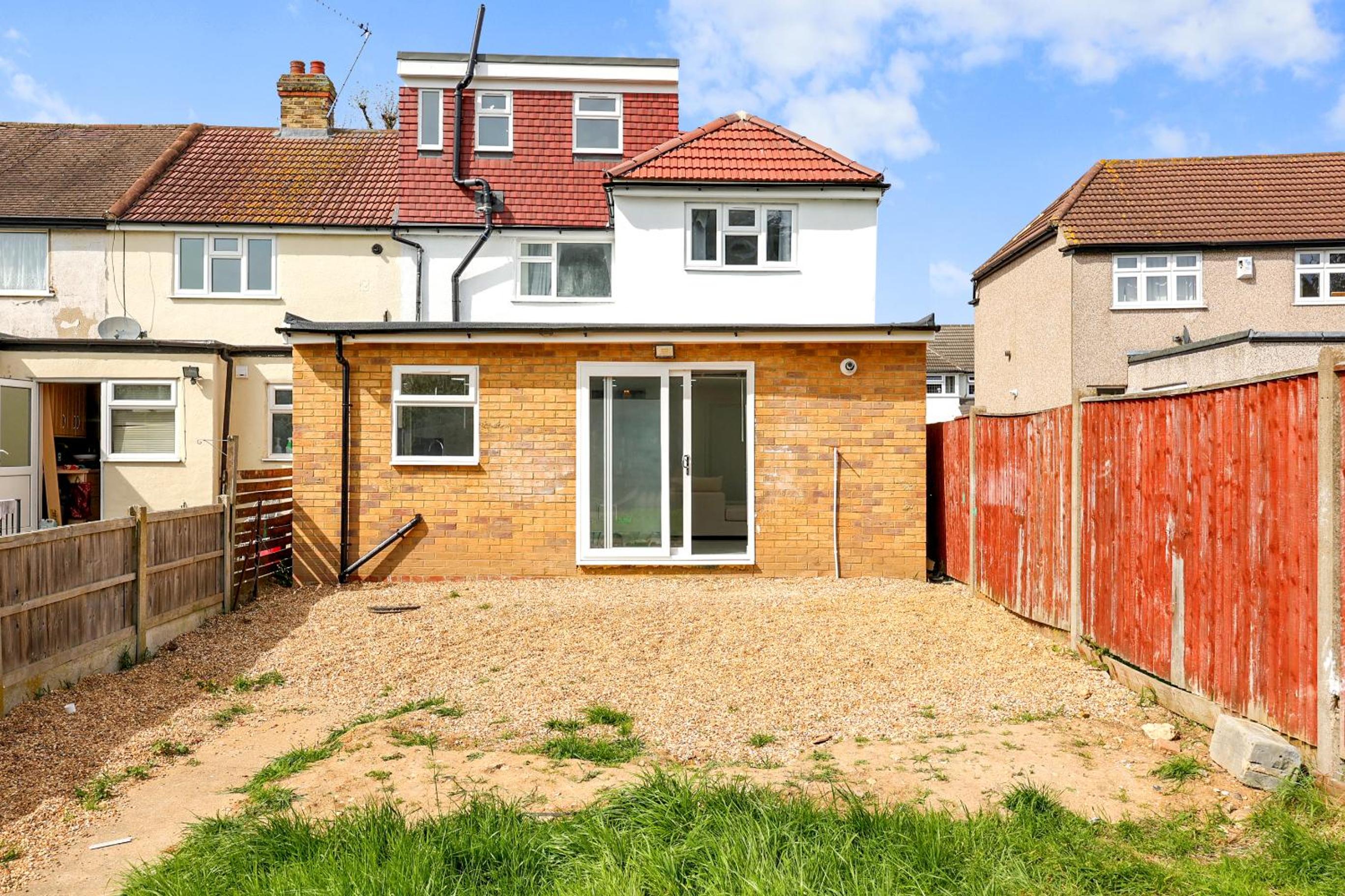 Entire Beautiful & Spacious House in London