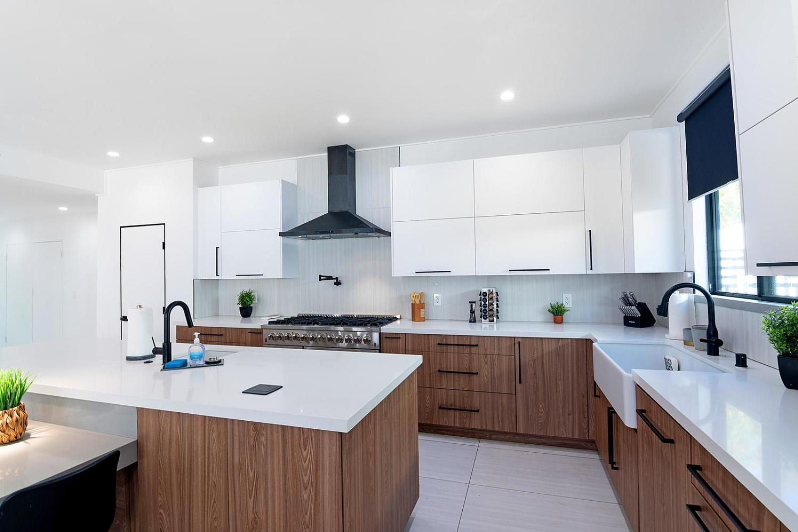 Los Angeles Vacations - Amazing Modern Villa with Pool in Tarzana - Property Image 15