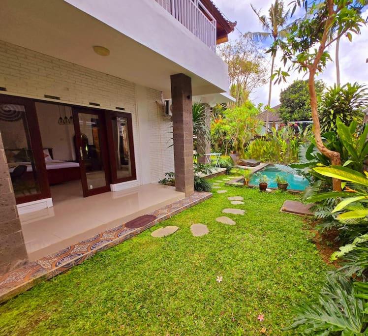 Paradise Awaits You view 3
