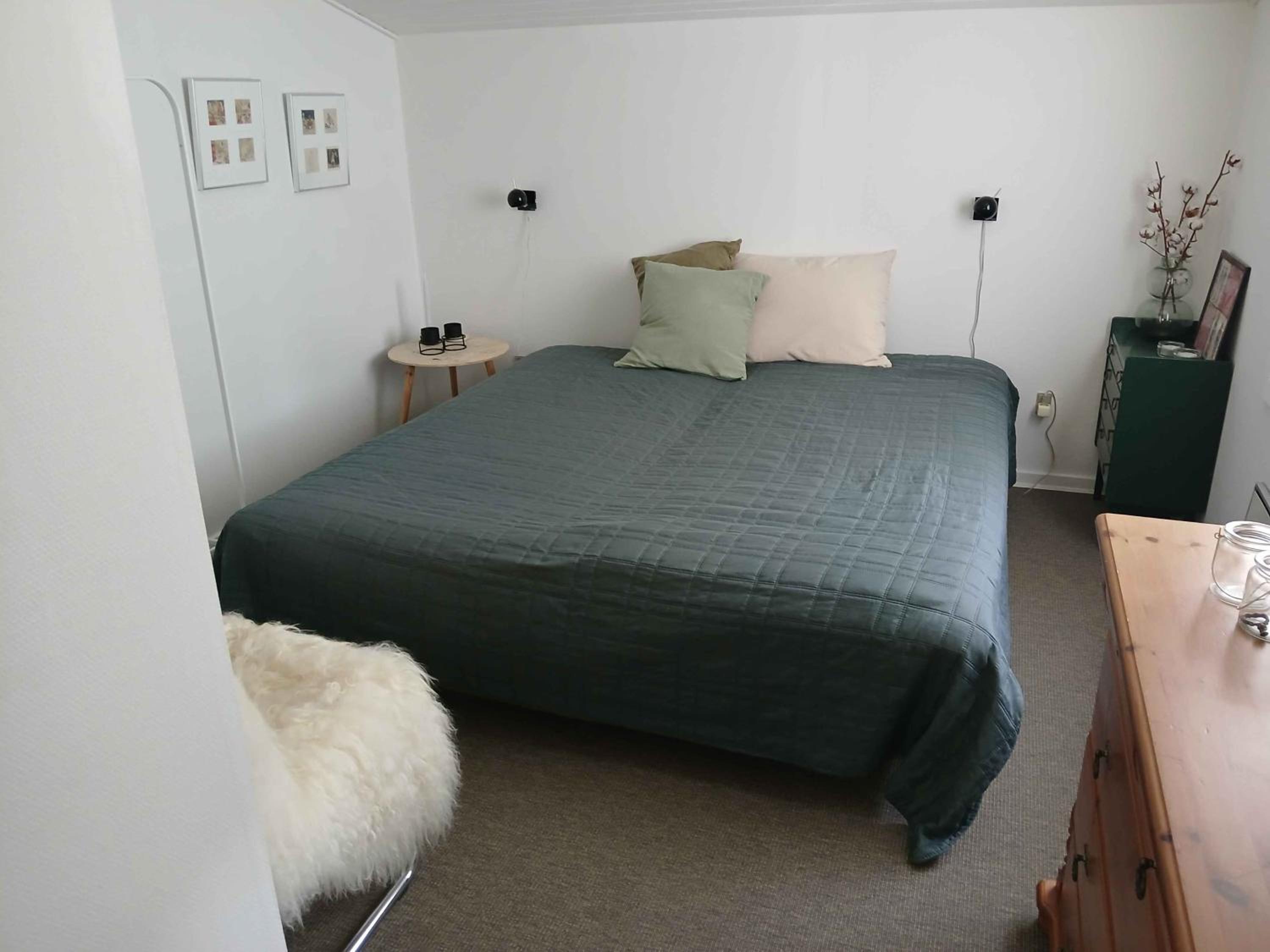 Coastal Cottage Charm With Room For The Family