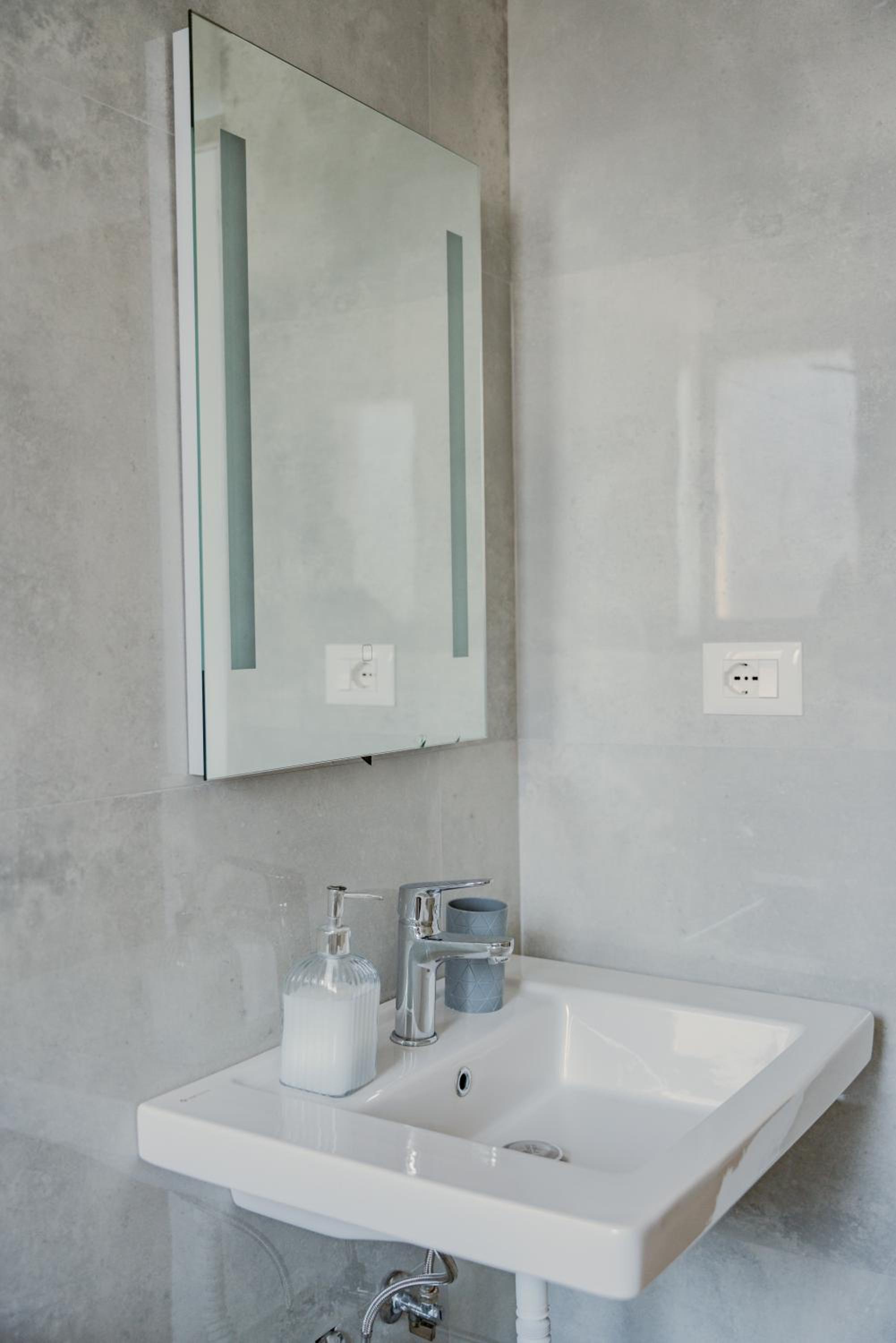 Bejart Apartment 4