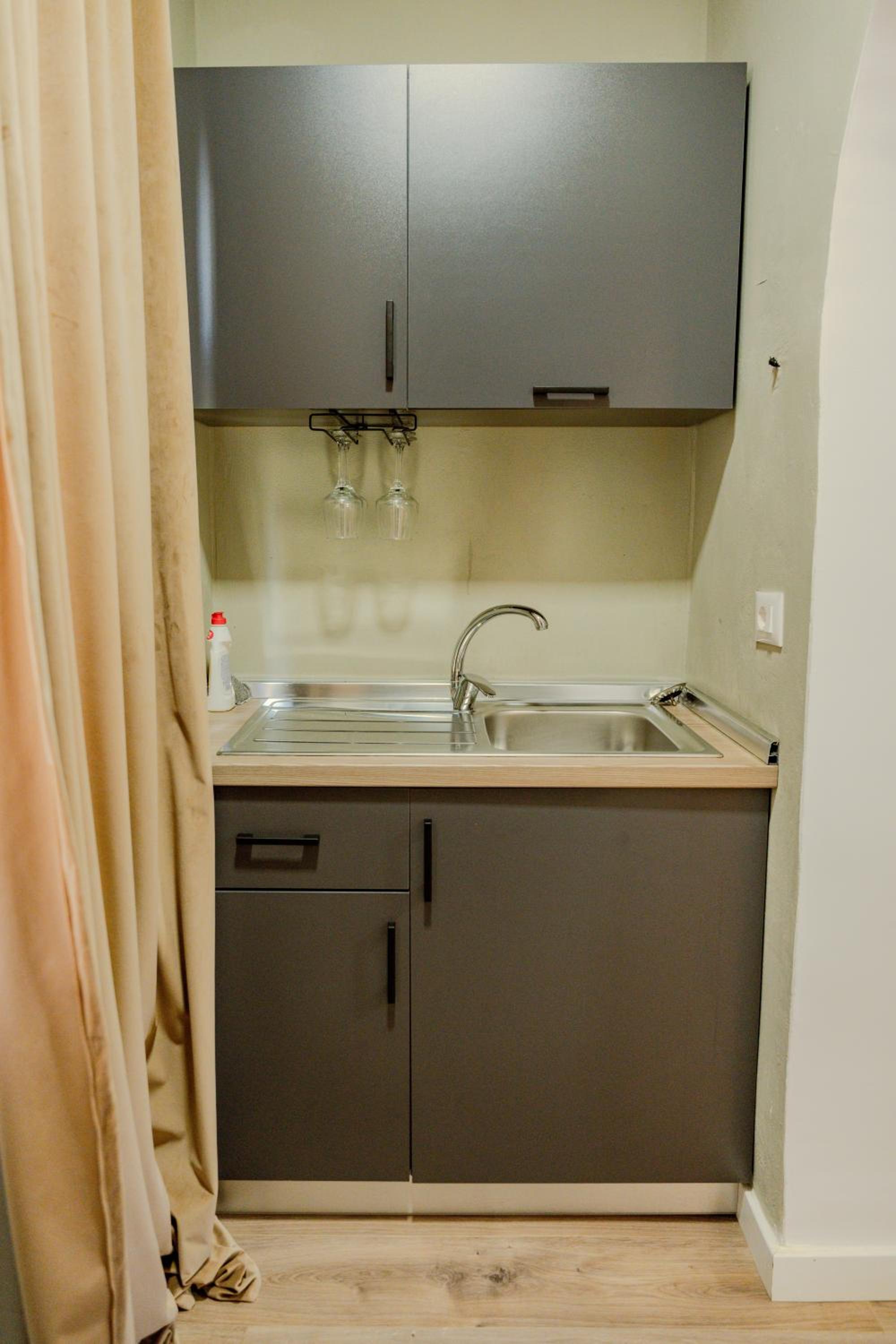 Bejart Apartment 4