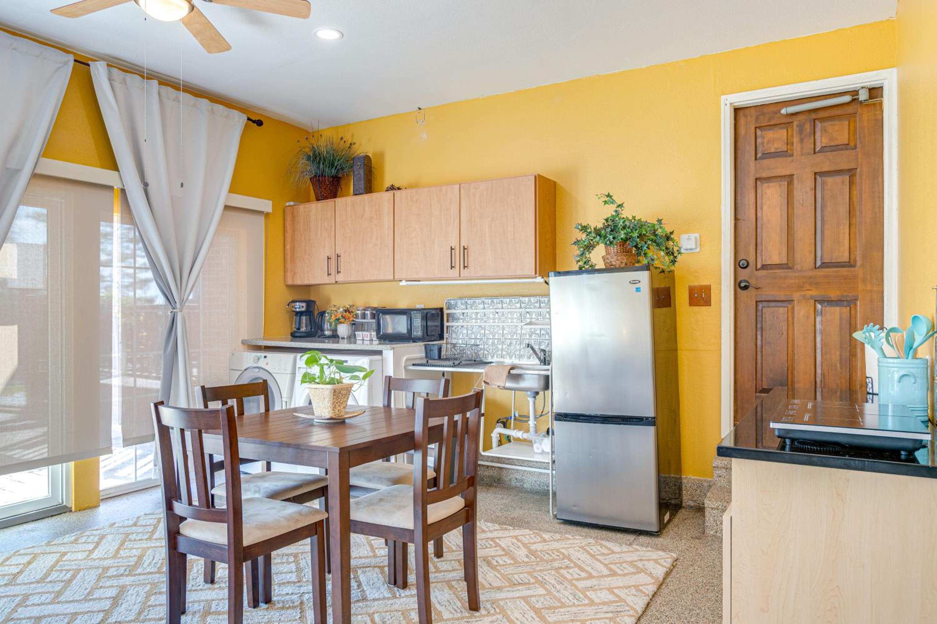 Scenic Aurora Studio on 3 Acres: Easy 1-70 Access view 3