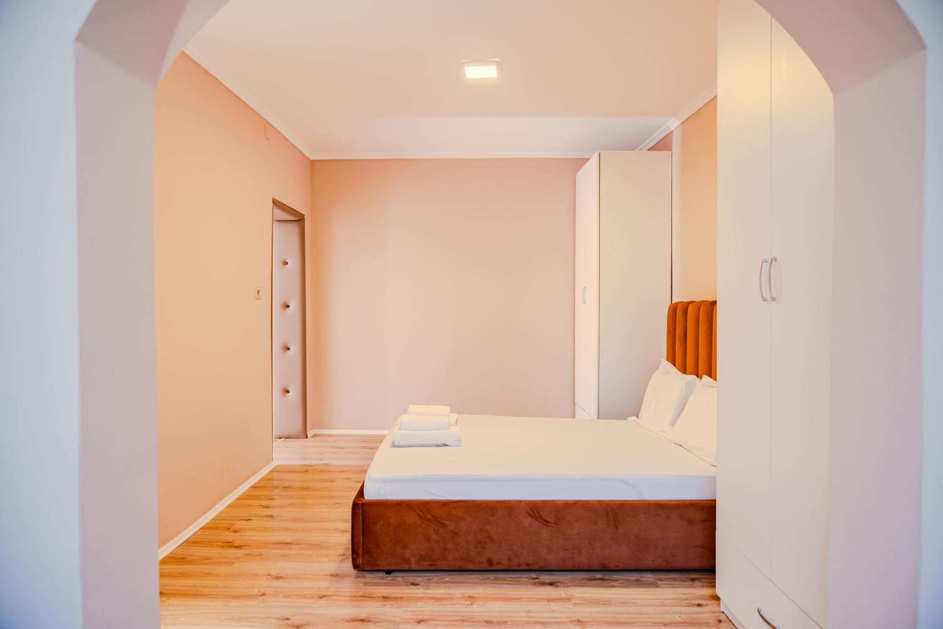 Bejart Apartment 5