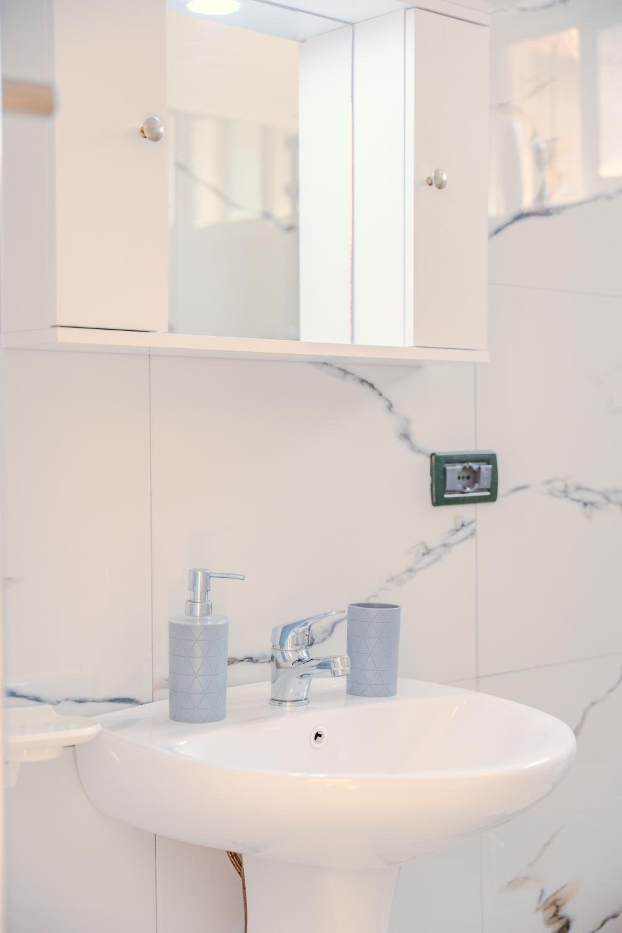 Bejart Apartment 5