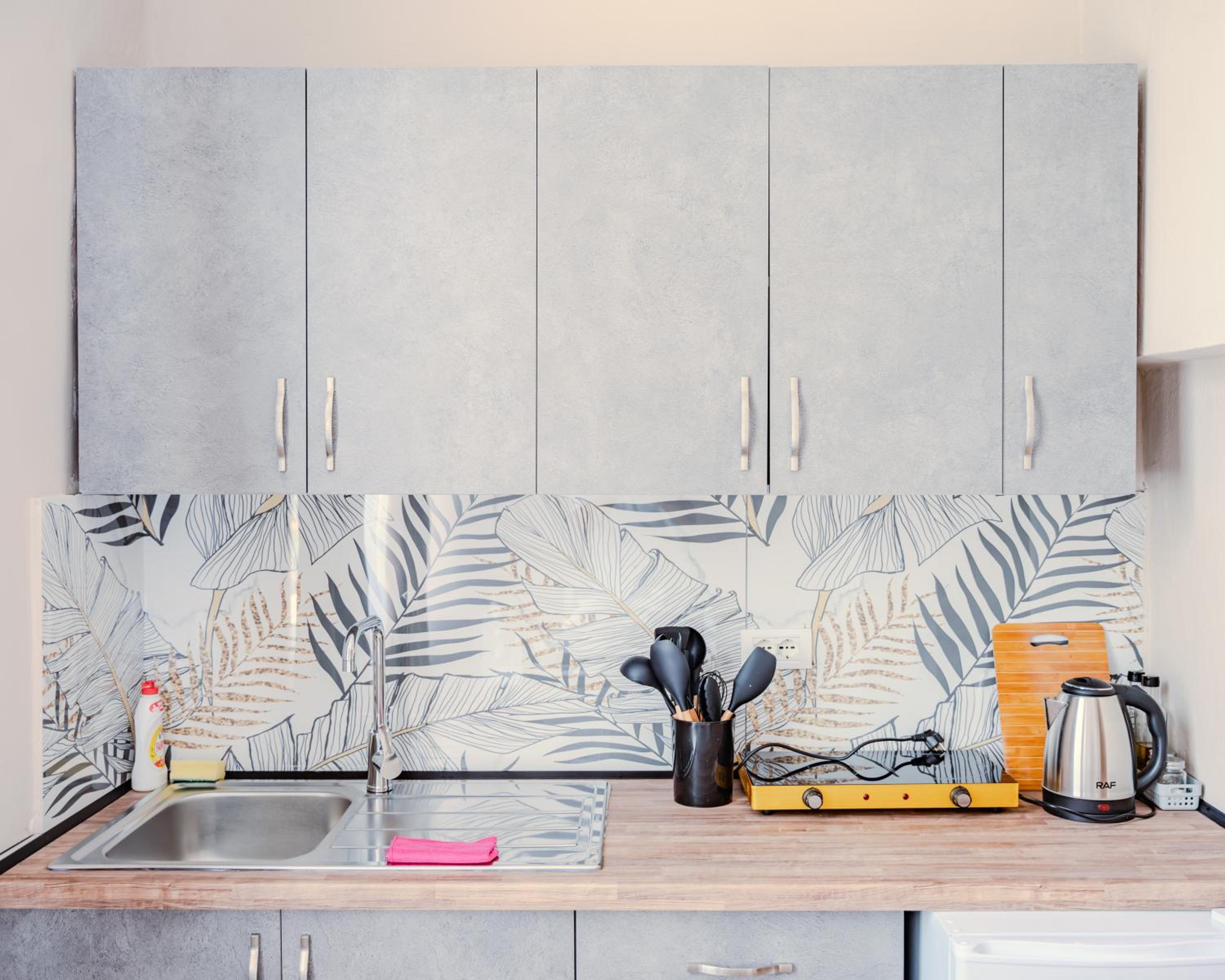 Bejart Apartment 6