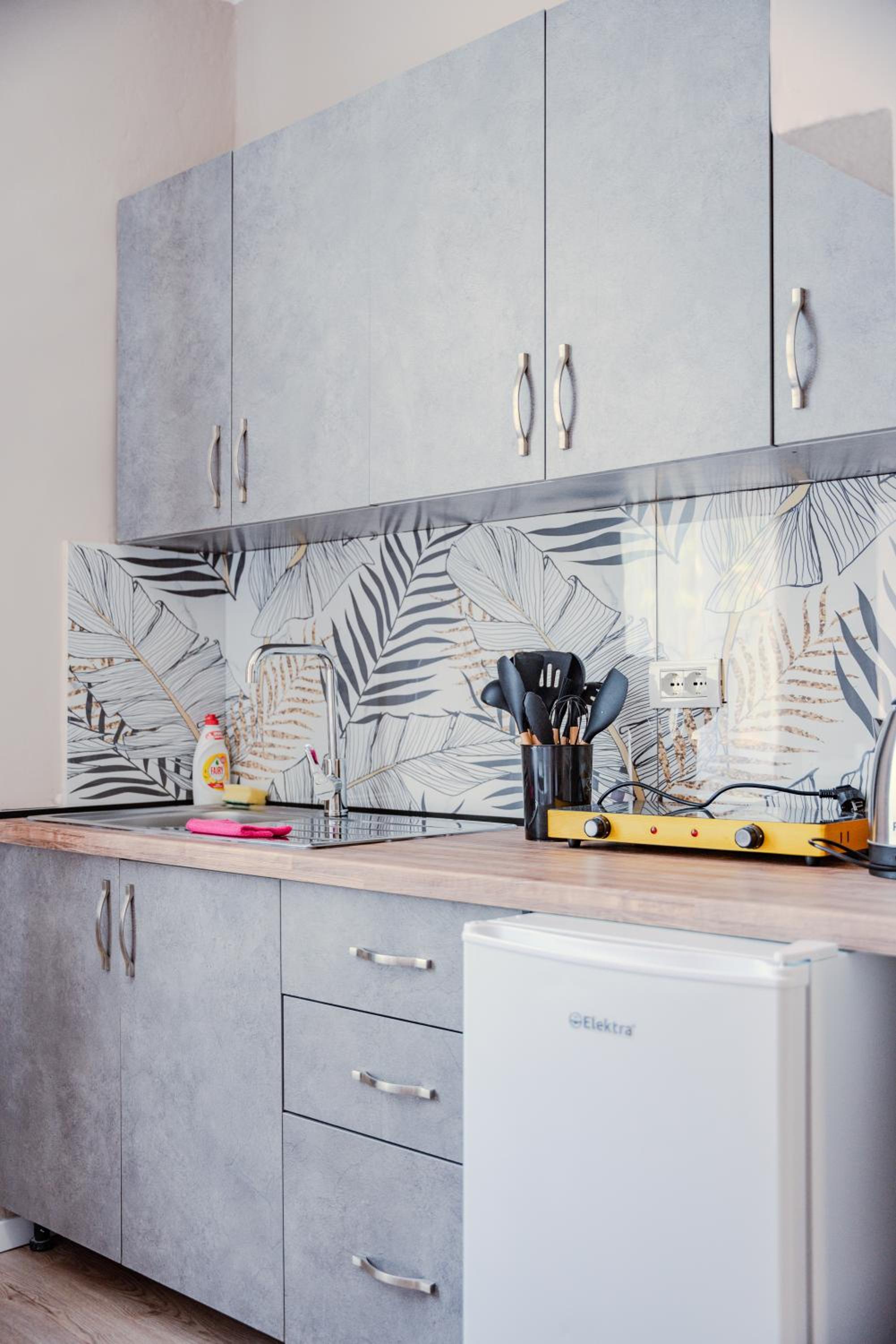Bejart Apartment 6