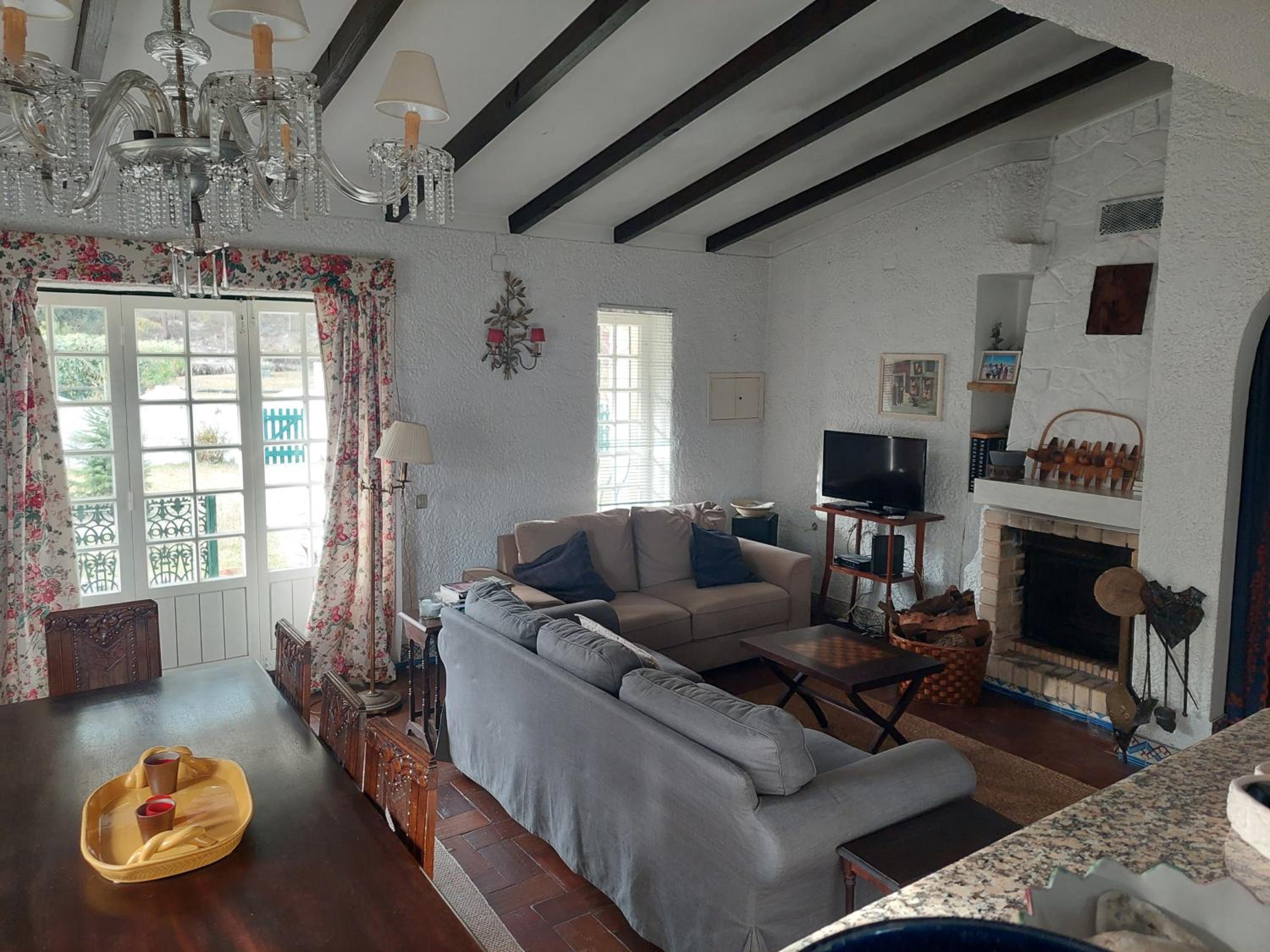 Casa dos Pinheiros view 4