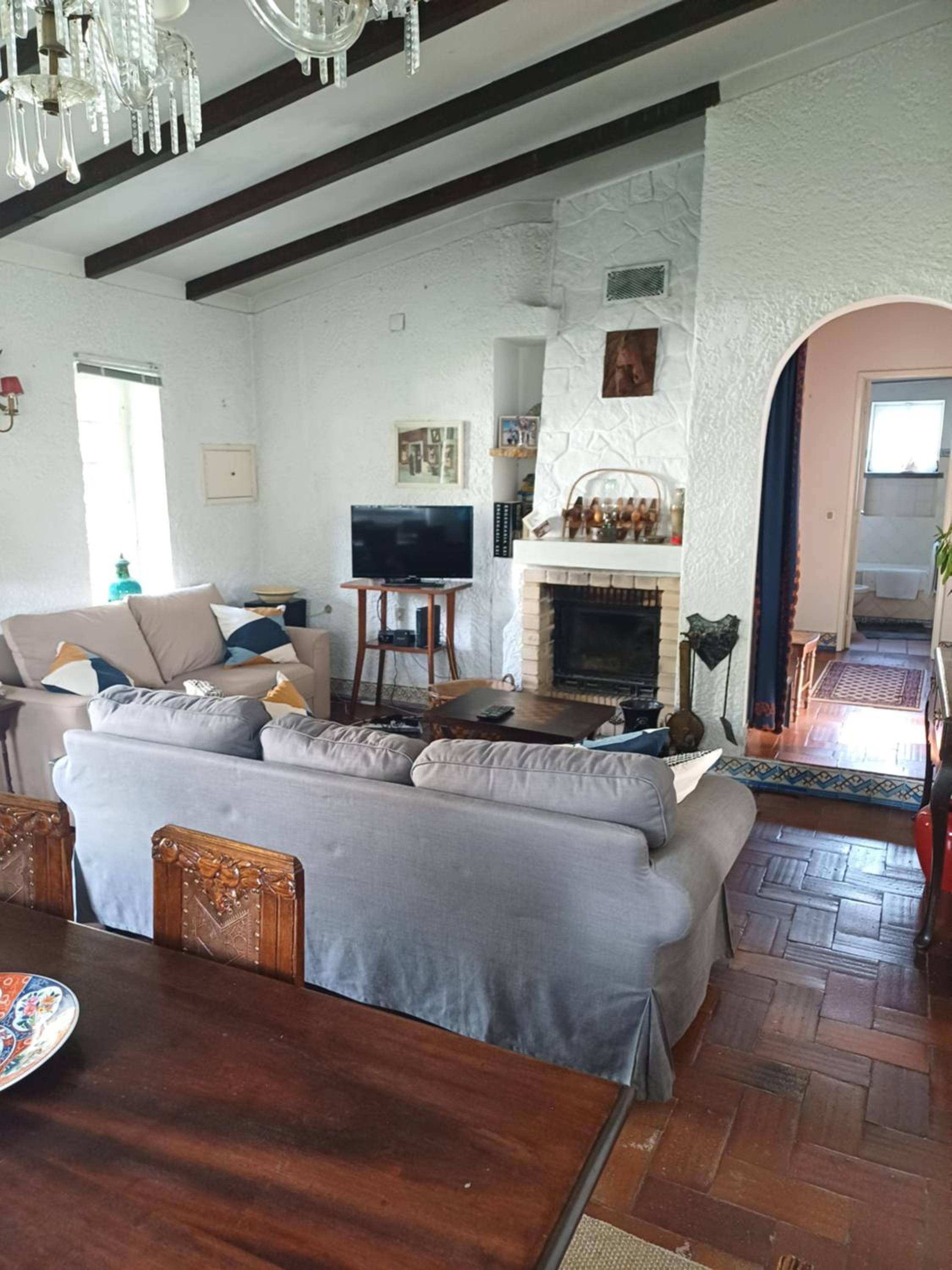 Casa dos Pinheiros view 3