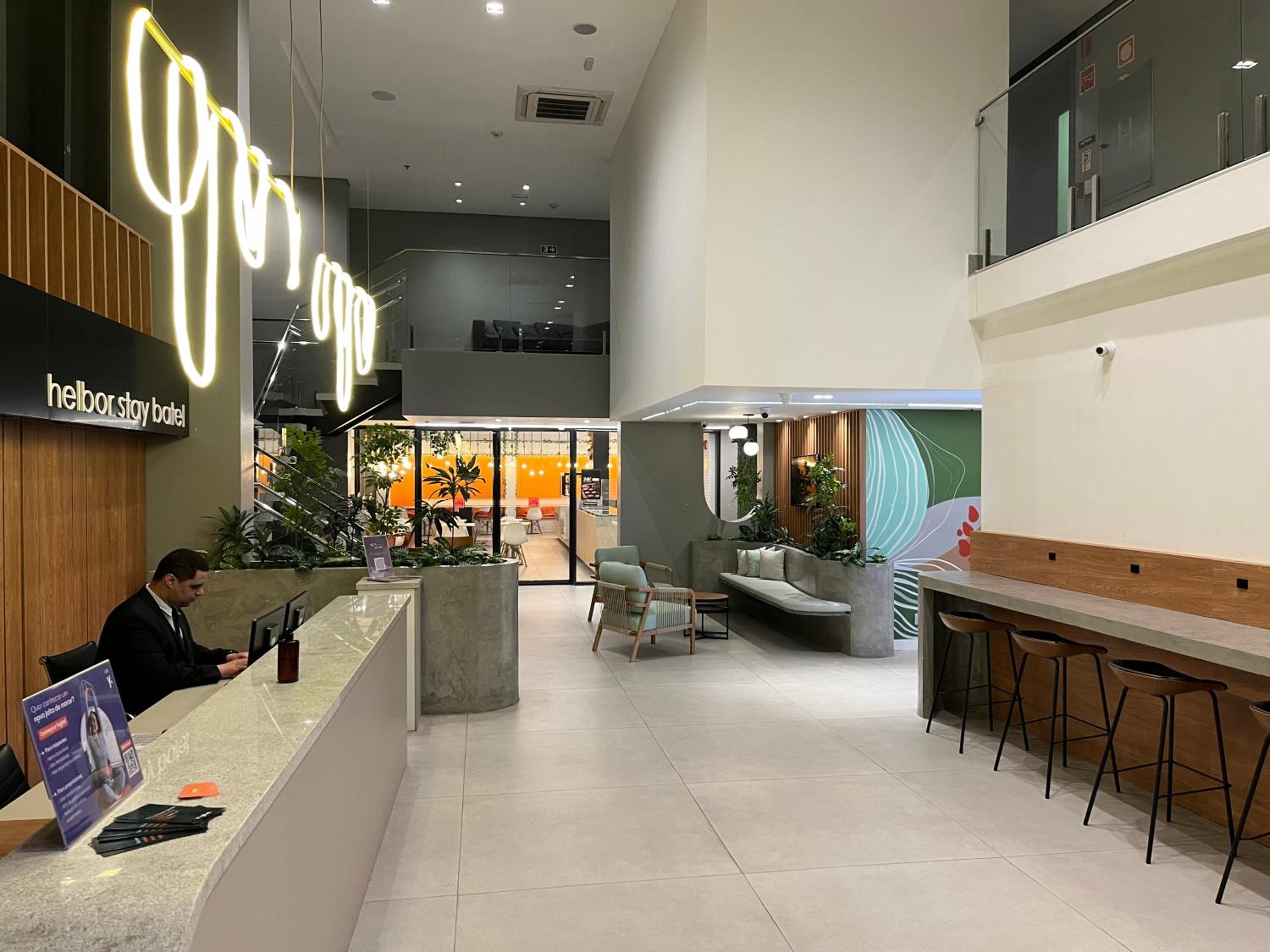 Studio Helbor Stay Batel - Sofisticação, Conforto, Localização e Vista Privilegiada