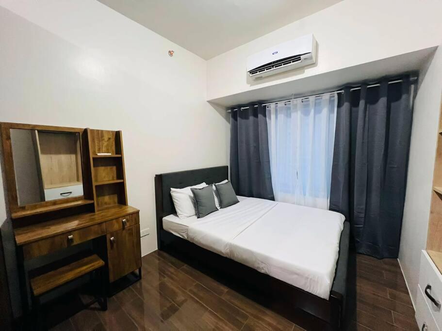 1 Bedroom Condo in Makati City view 3