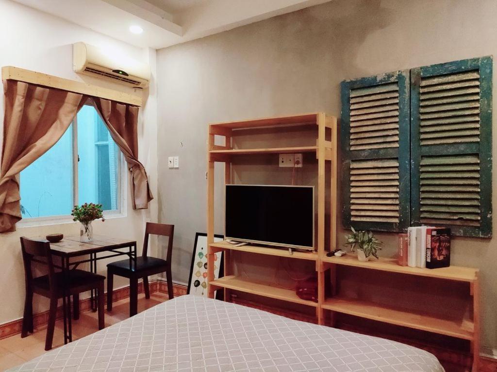 Urban Saigon Stays Near Embassy