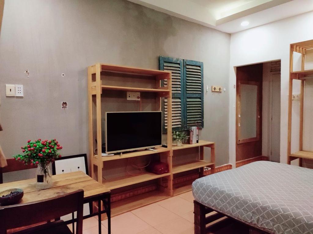 Urban Saigon Stays Near Embassy