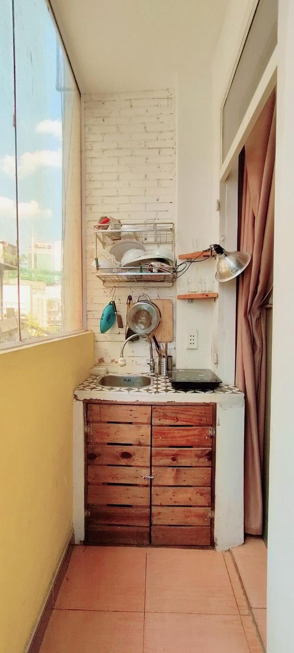 Urban Saigon Stays Near Embassy