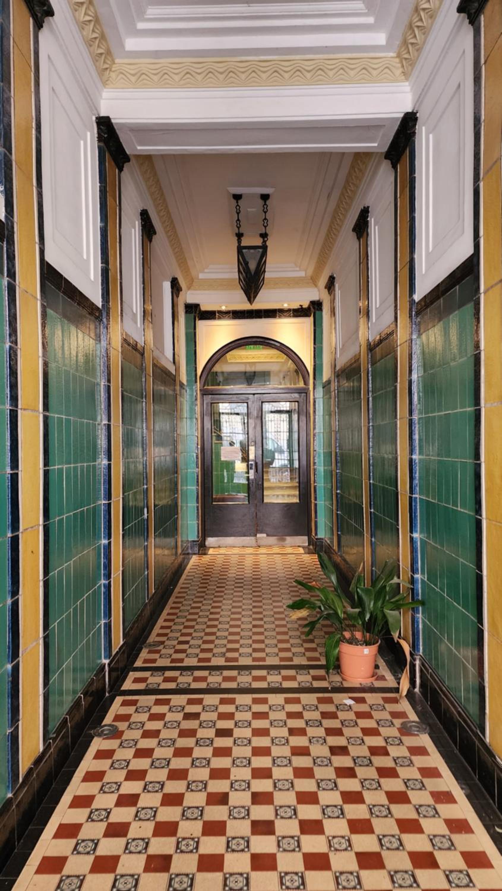 Moreno Grand Apartment near Casa Rosada by Lustra Rentals