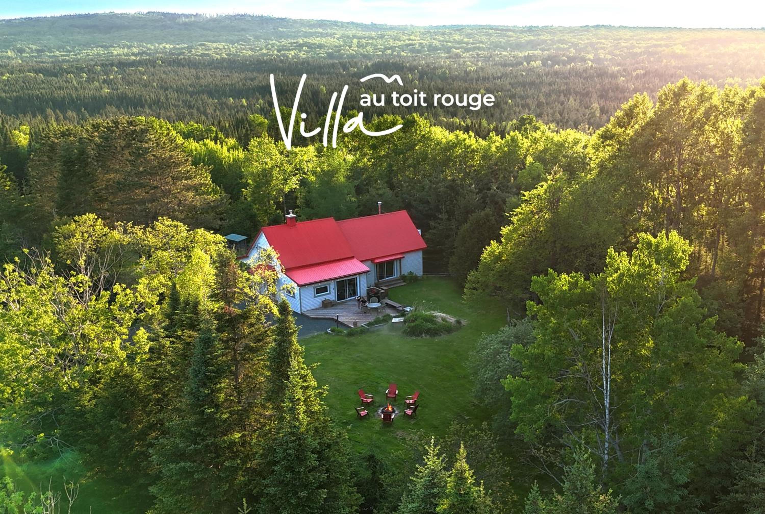 Villa au toit rouge - Massif du Sud
