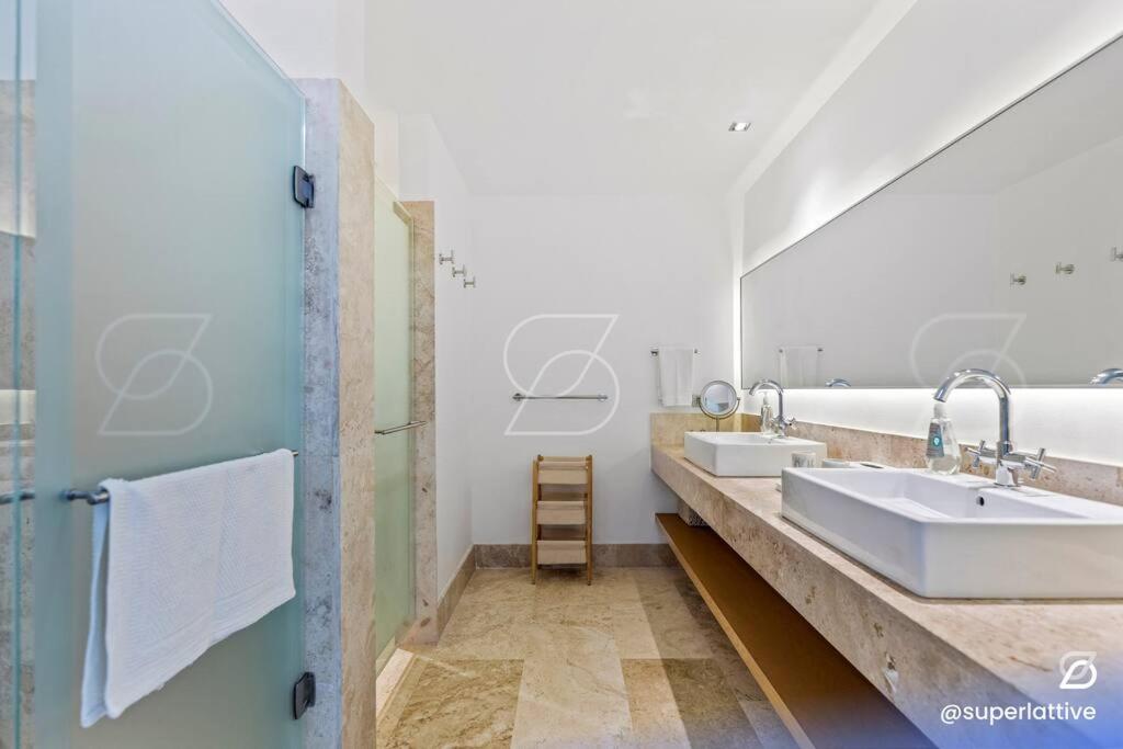 La Amada Residences 3B de Lujo y Traslado Gratis